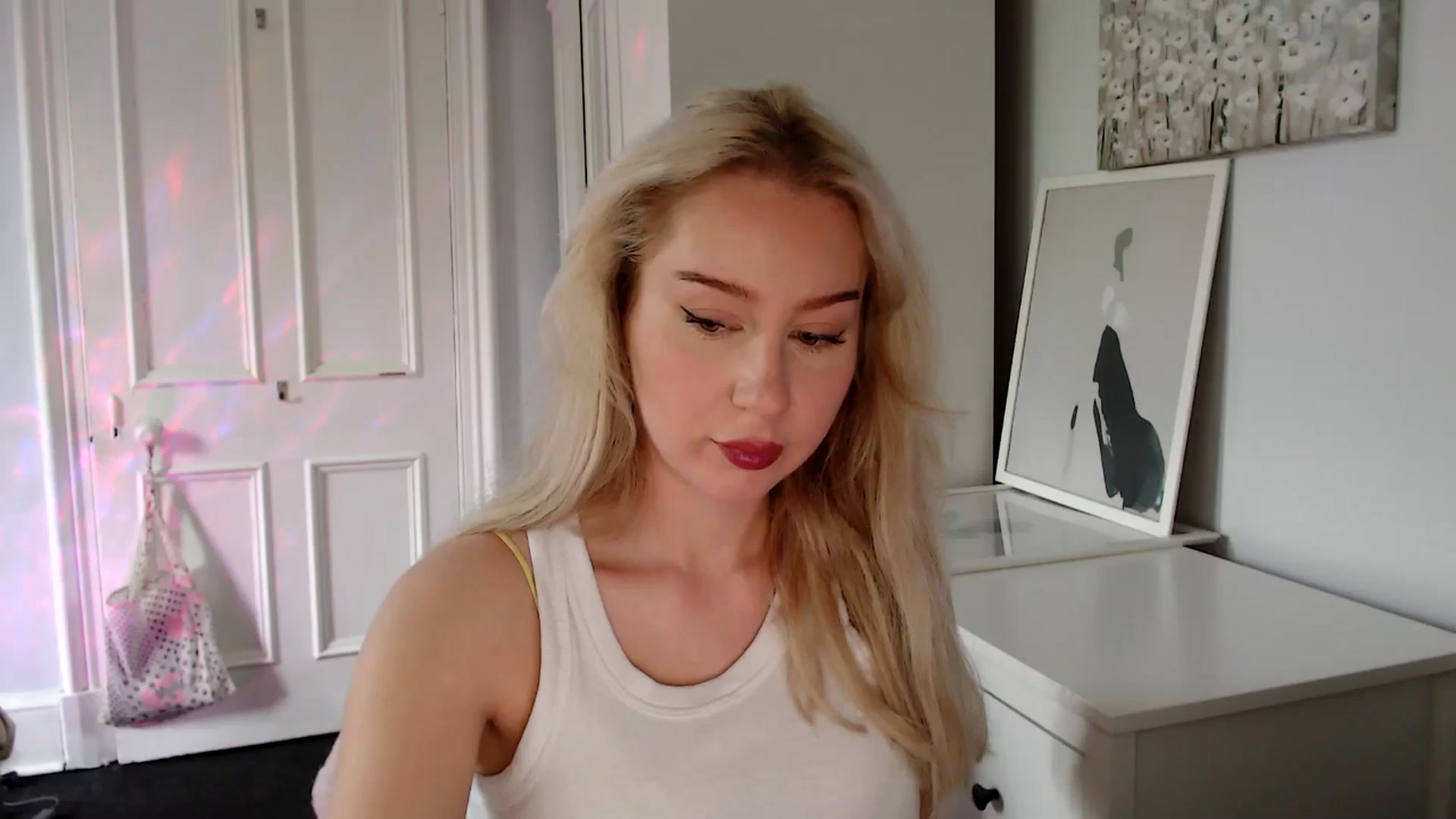 Gallery image thumbnail from British_Cutie's myfreecams stream on, 05/03/2025, 15:56 image 7 of 20