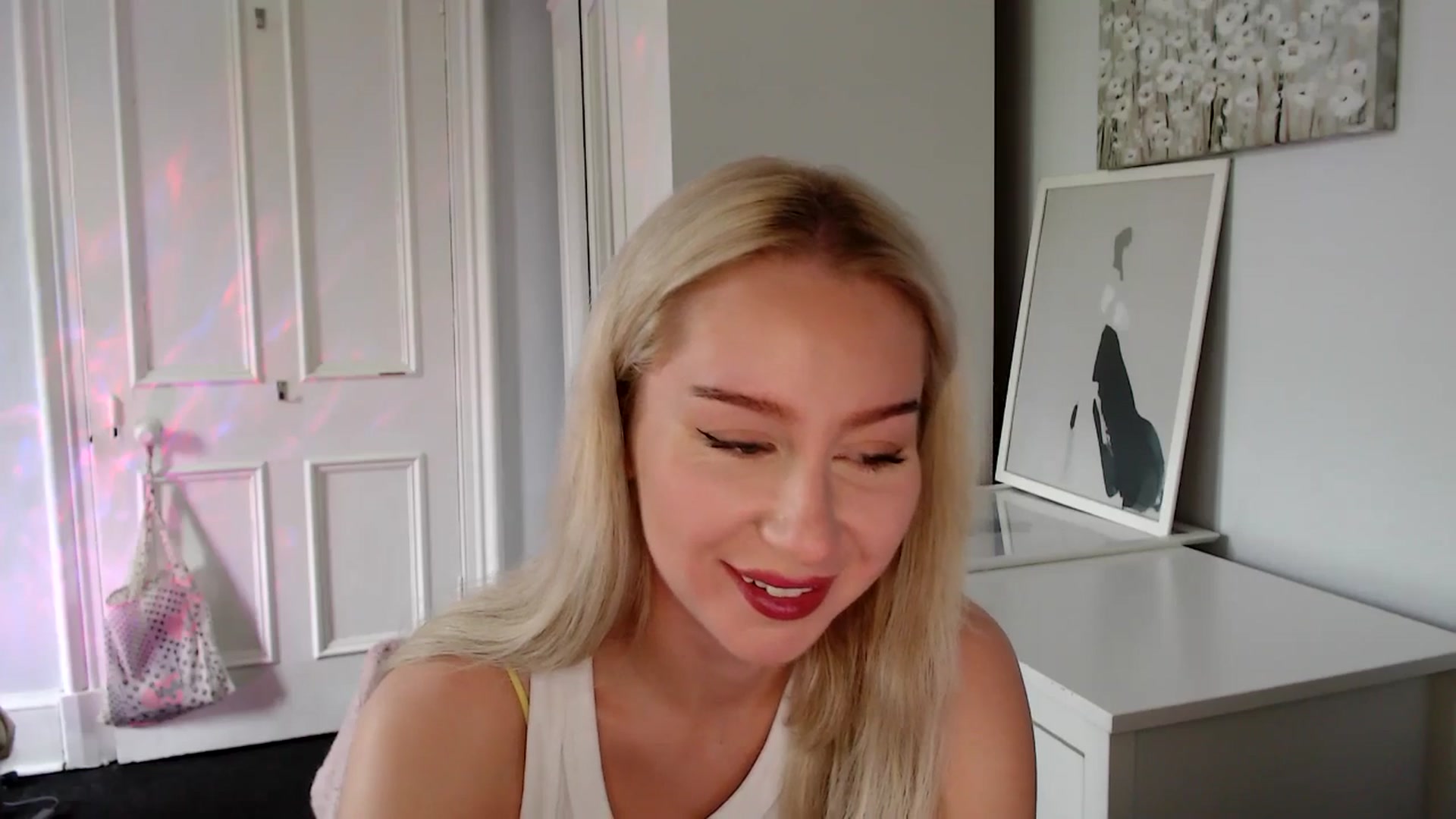 Gallery image thumbnail from British_Cutie's myfreecams stream on, 05/03/2025, 15:56 image 5 of 20