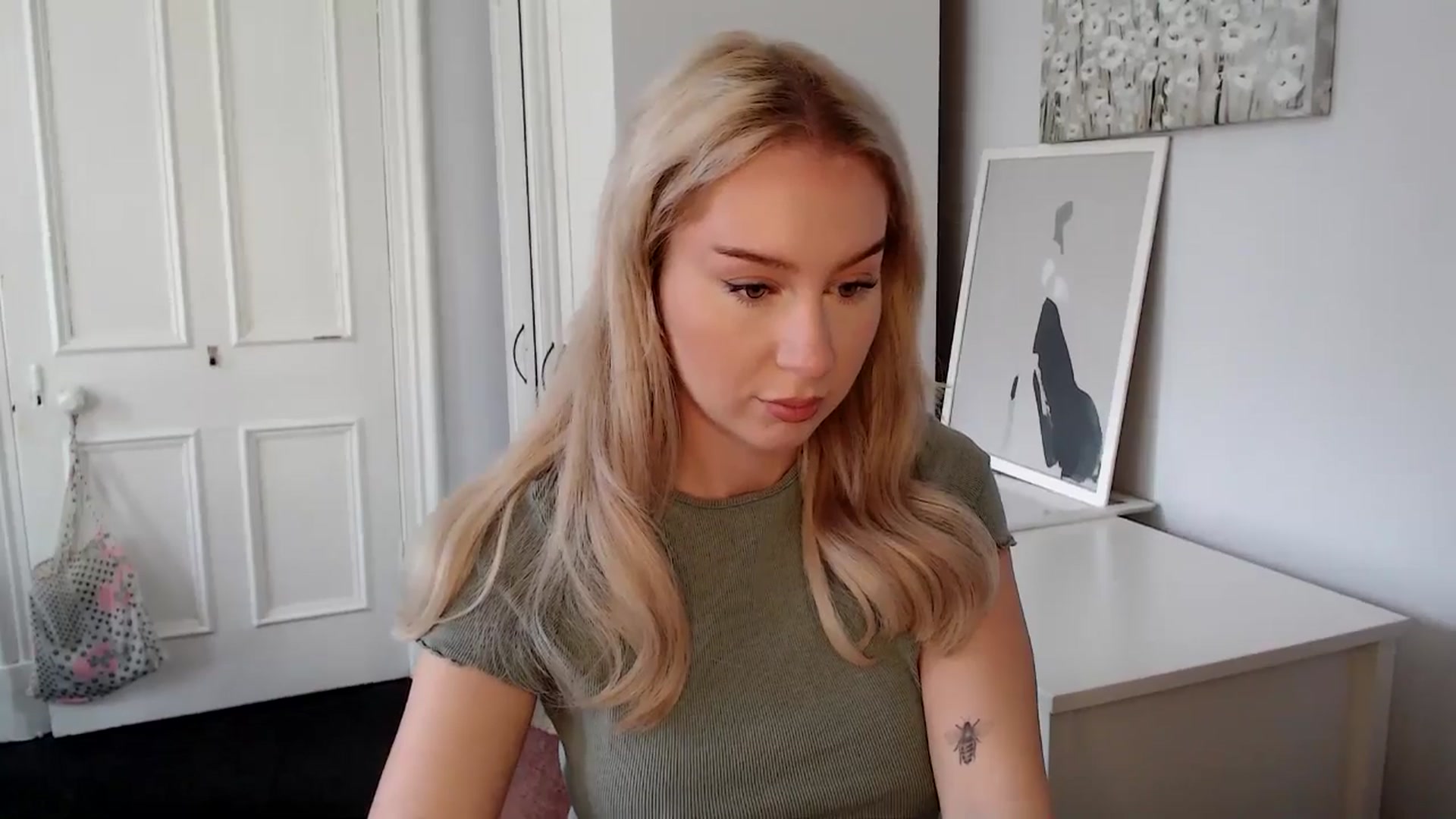Gallery image thumbnail from British_Cutie's myfreecams stream on, 05/04/2025, 08:28 image 3 of 20
