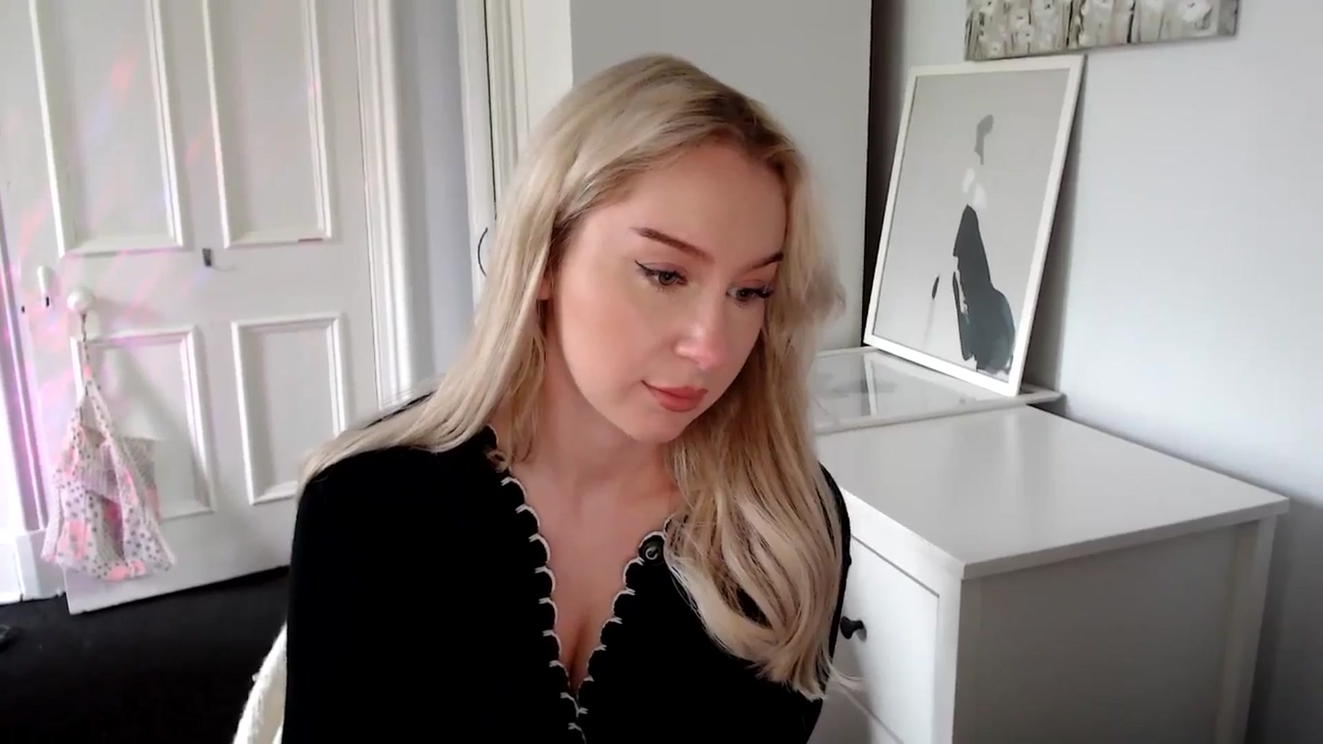 Gallery image thumbnail from British_Cutie's myfreecams stream on, 05/04/2025, 14:59 image 9 of 20