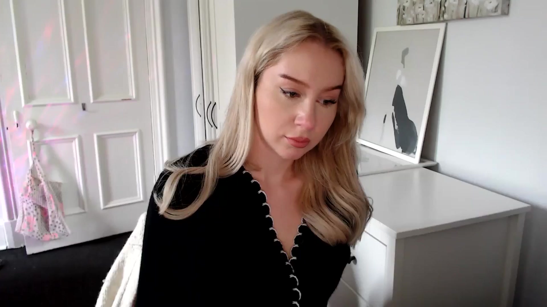 Gallery image thumbnail from British_Cutie's myfreecams stream on, 05/04/2025, 14:59 image 11 of 20