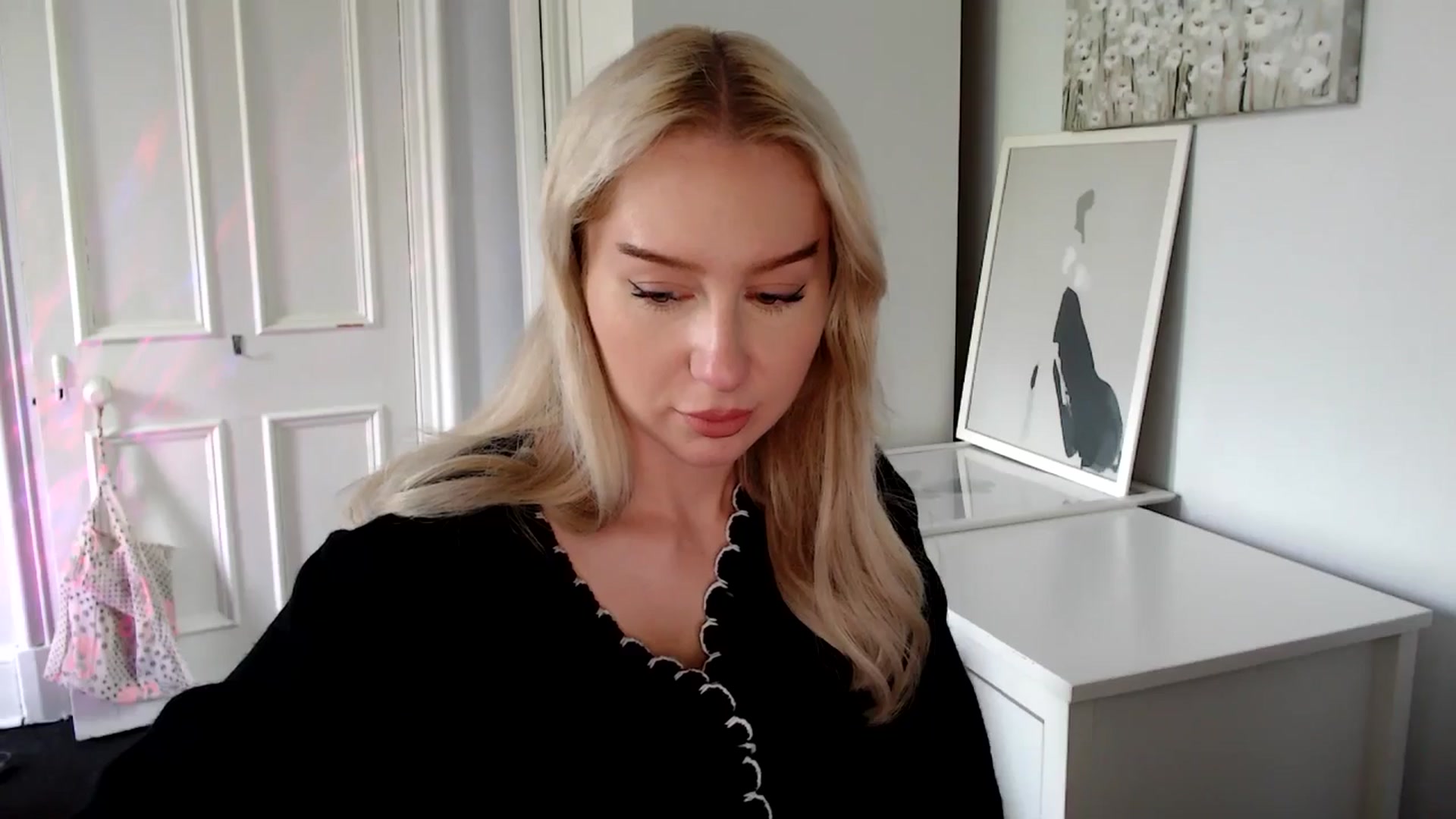 Gallery image thumbnail from British_Cutie's myfreecams stream on, 05/04/2025, 14:59 image 3 of 20