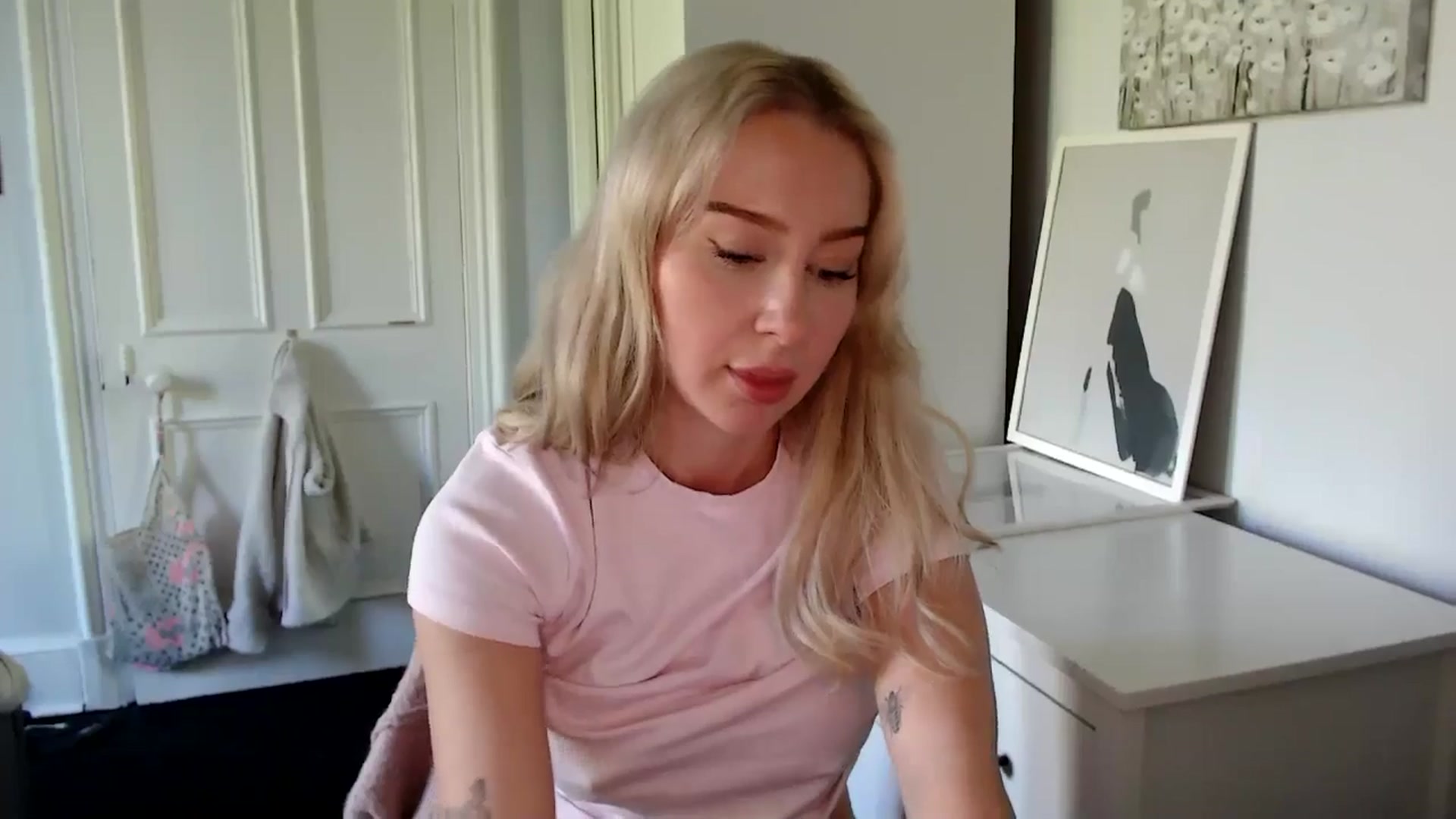 Gallery image thumbnail from British_Cutie's myfreecams stream on, 05/05/2025, 15:09 image 20 of 20