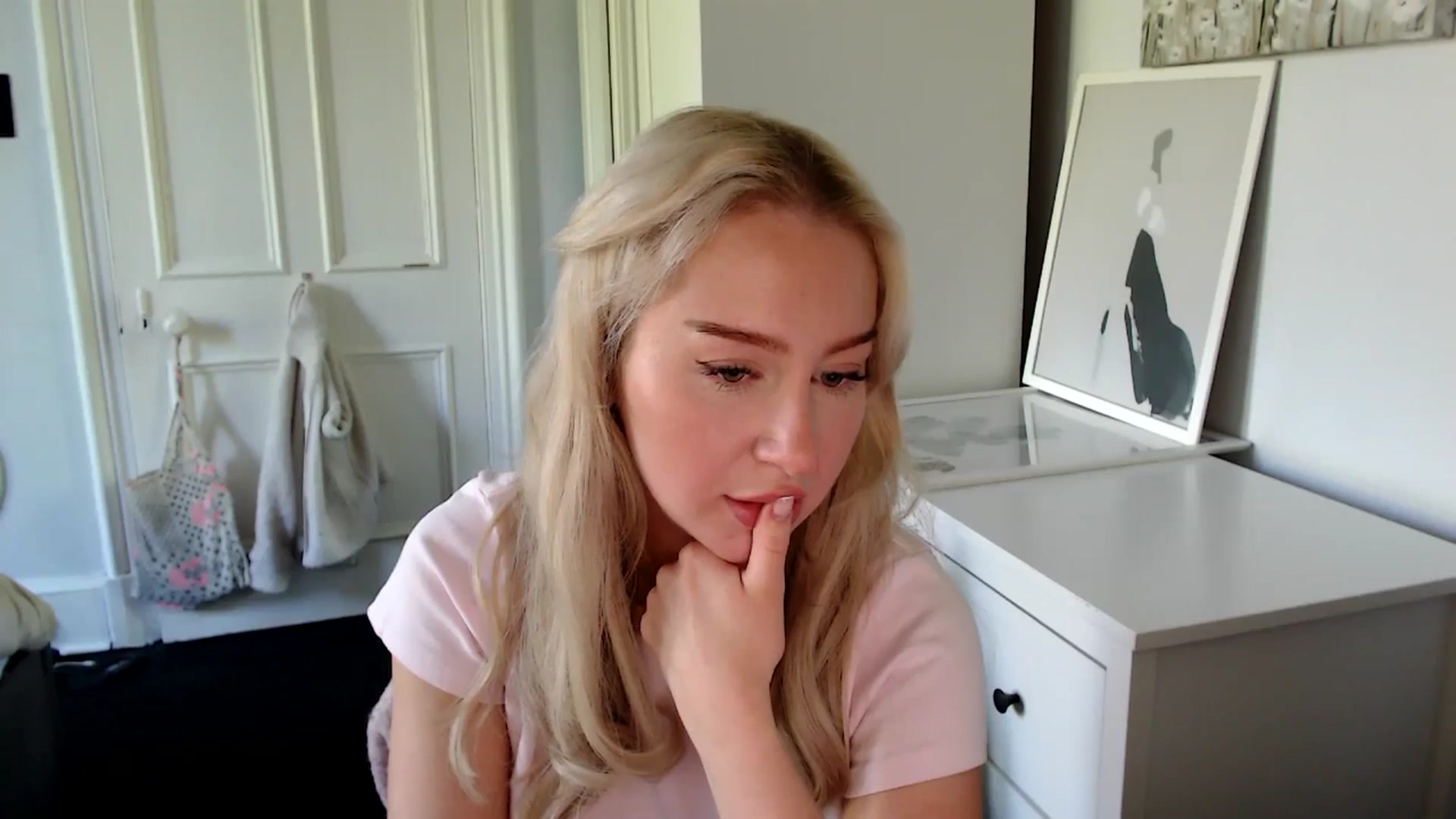 Gallery image thumbnail from British_Cutie's myfreecams stream on, 05/05/2025, 15:09 image 16 of 20
