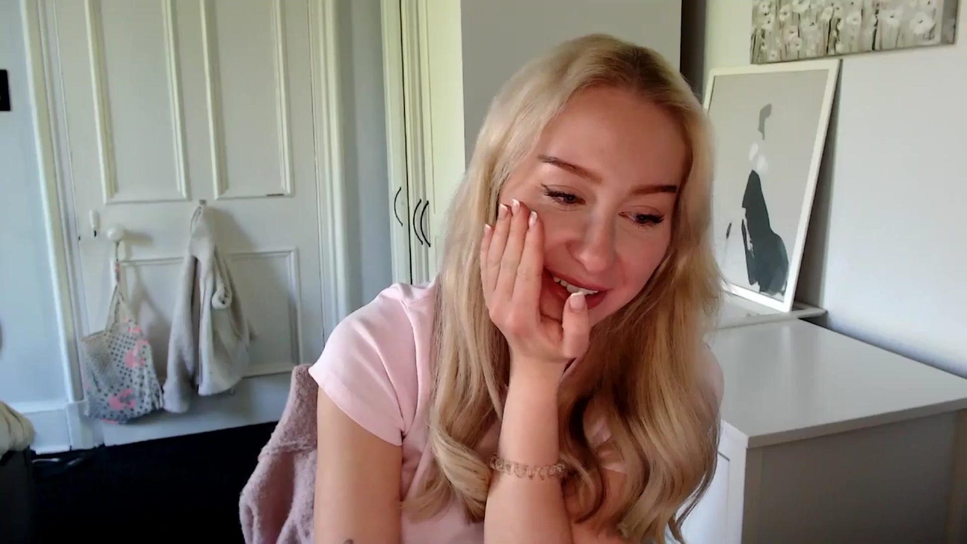 Gallery image thumbnail from British_Cutie's myfreecams stream on, 05/05/2025, 15:09 image 18 of 20