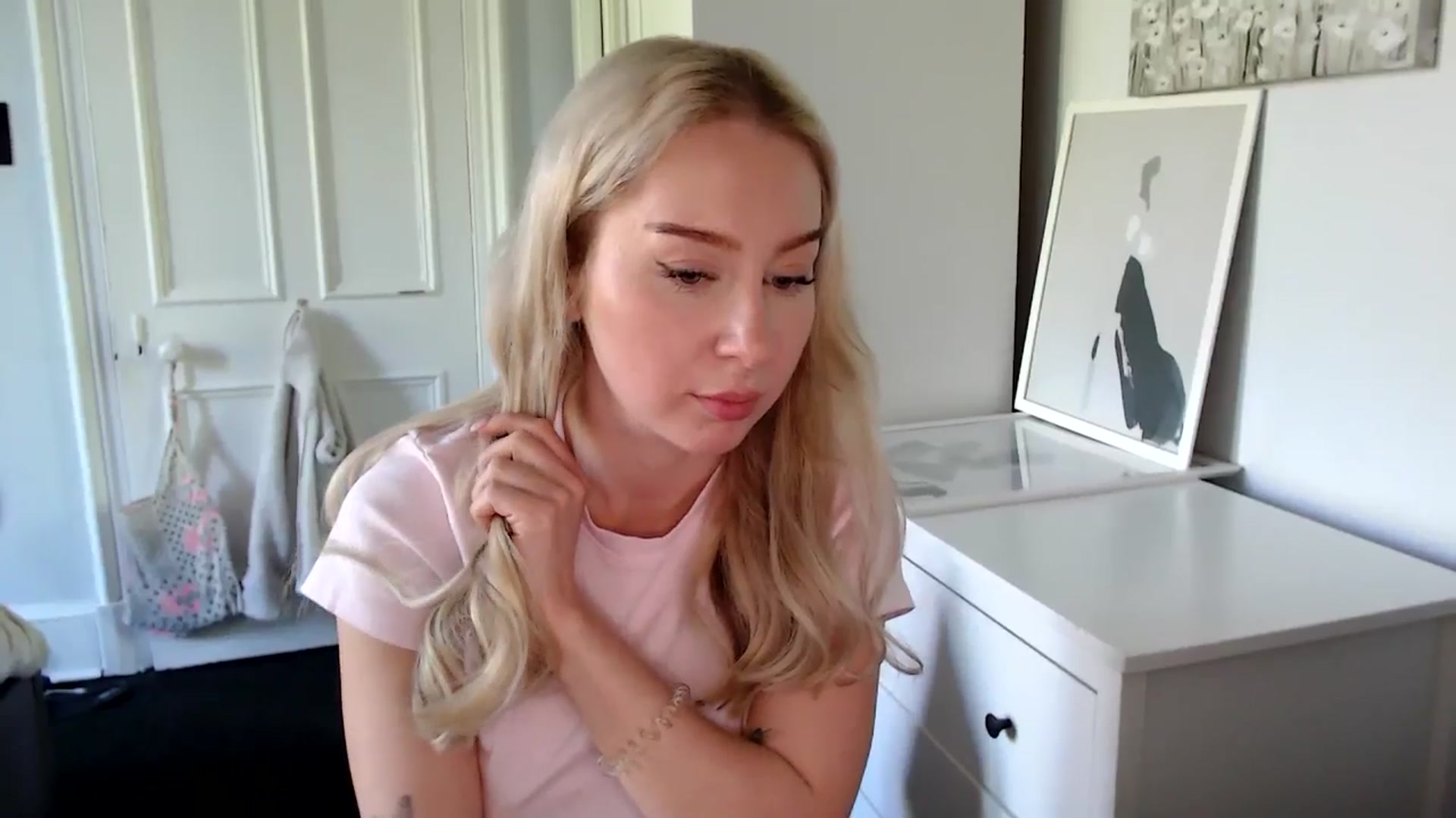 Gallery image thumbnail from British_Cutie's myfreecams stream on, 05/05/2025, 15:09 image 19 of 20