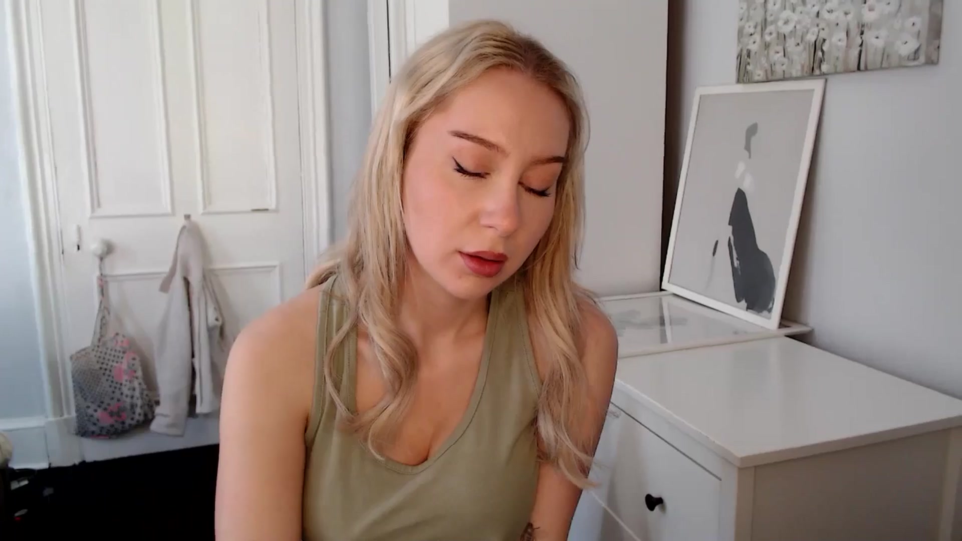 Gallery image thumbnail from British_Cutie's myfreecams stream on, 05/06/2025, 07:59 image 15 of 20