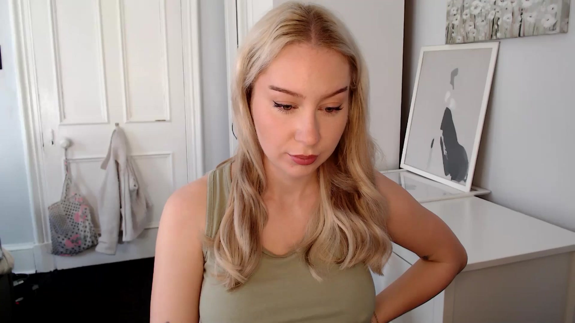 Gallery image thumbnail from British_Cutie's myfreecams stream on, 05/06/2025, 07:59 image 8 of 20