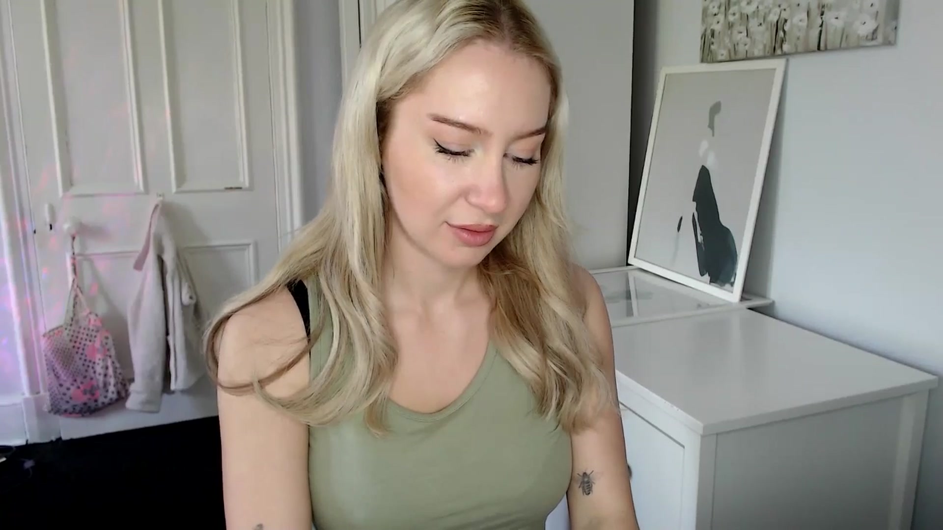 Gallery image thumbnail from British_Cutie's myfreecams stream on, 05/06/2025, 10:35 image 2 of 20