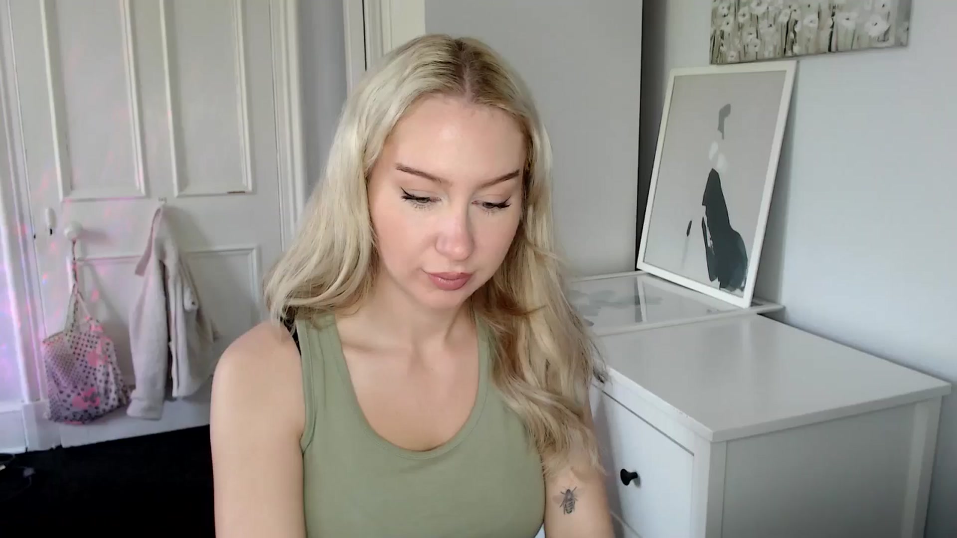 Gallery image thumbnail from British_Cutie's myfreecams stream on, 05/06/2025, 10:35 image 1 of 20