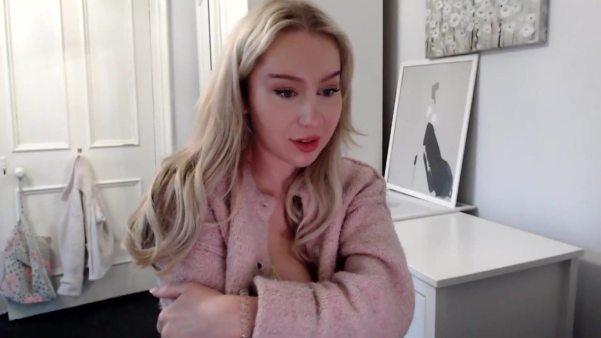 Gallery image thumbnail from British_Cutie's myfreecams stream on, 05/06/2025, 19:47 image 10 of 20