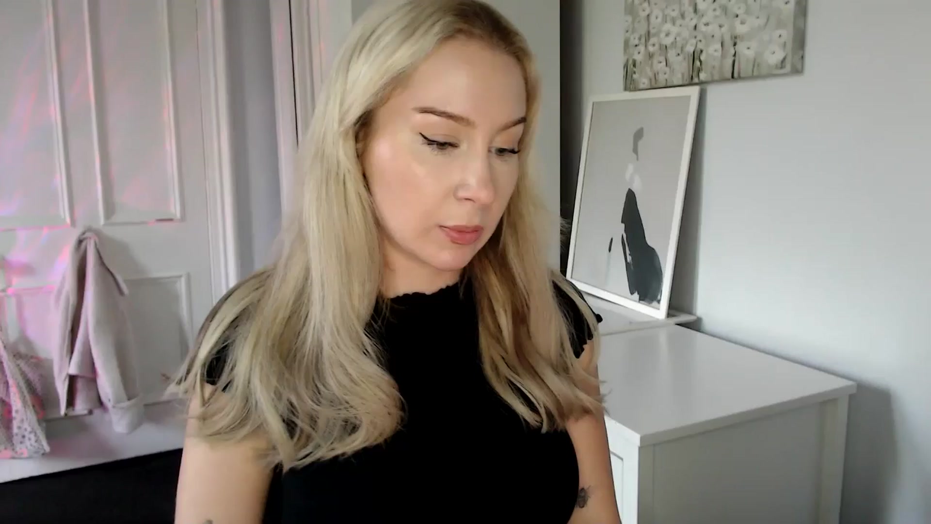 Gallery image thumbnail from British_Cutie's myfreecams stream on, 05/07/2025, 18:01 image 16 of 20