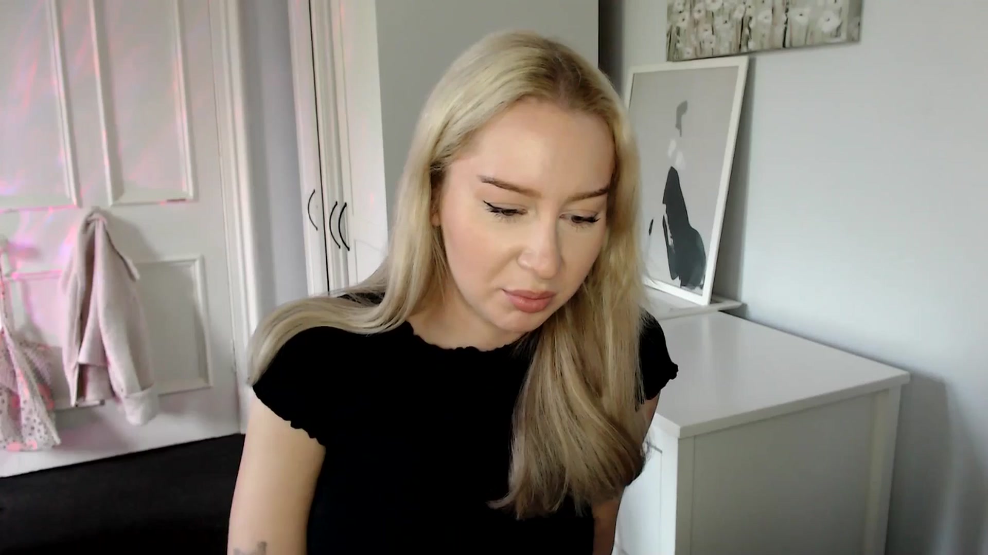 Gallery image thumbnail from British_Cutie's myfreecams stream on, 05/07/2025, 18:01 image 6 of 20