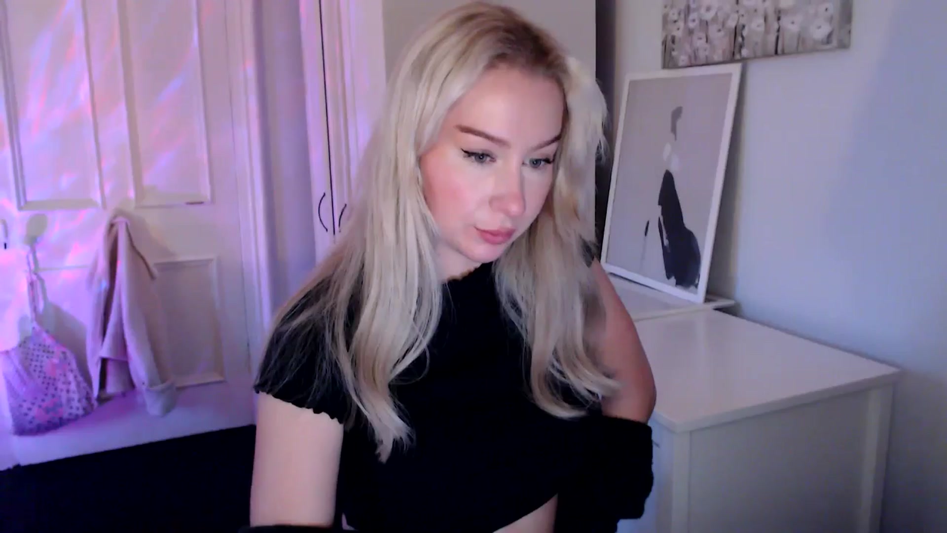 Gallery image thumbnail from British_Cutie's myfreecams stream on, 05/07/2025, 20:58 image 4 of 20