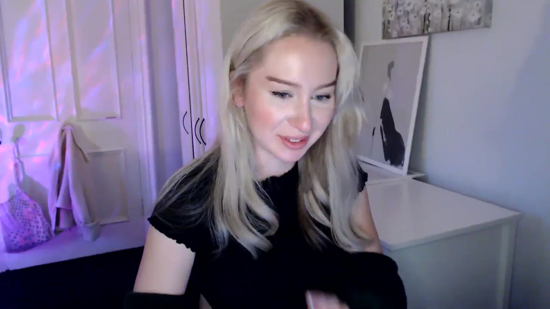 Gallery image thumbnail from British_Cutie's myfreecams stream on, 05/07/2025, 20:58 image 6 of 20
