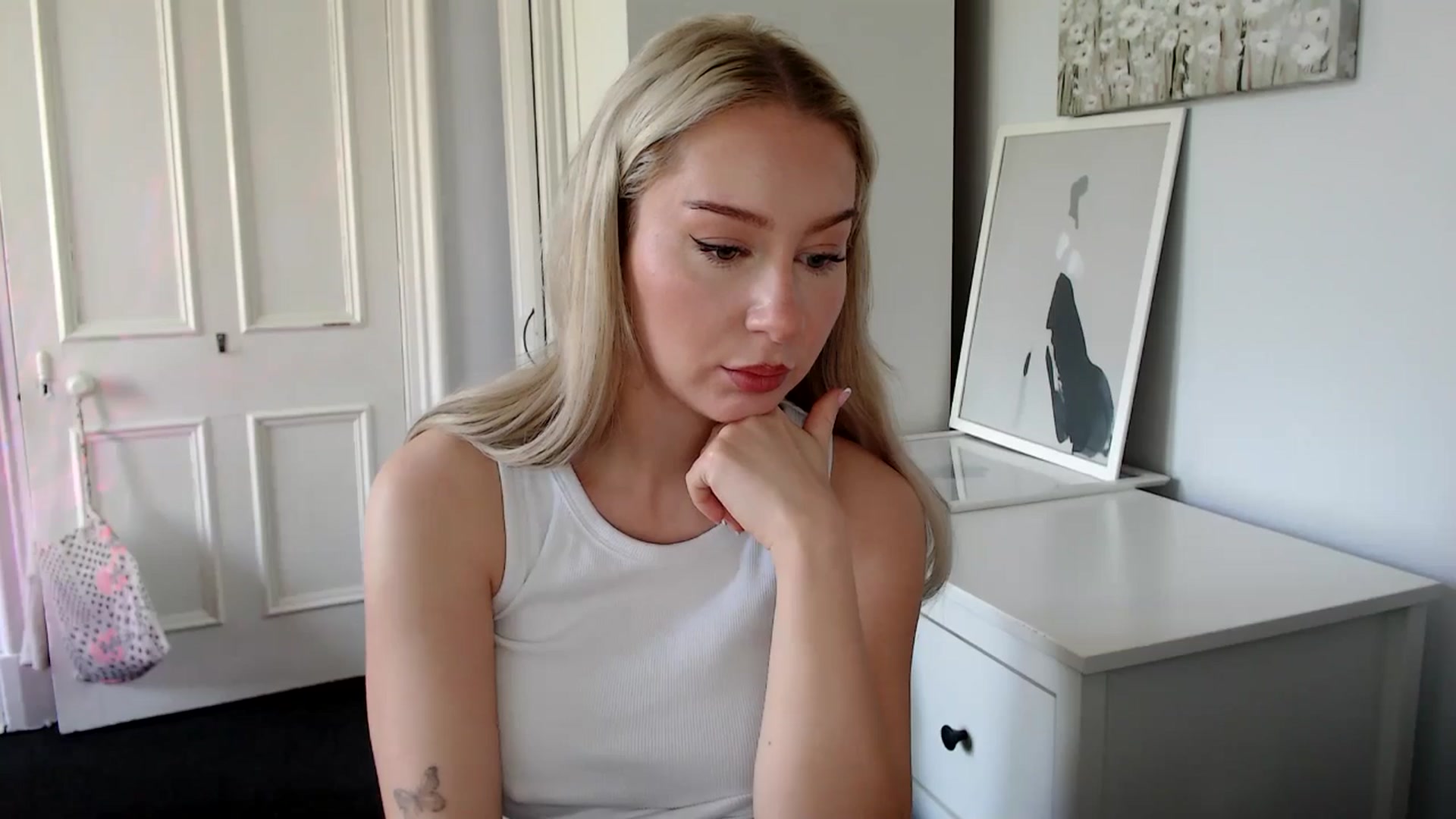 Gallery image thumbnail from British_Cutie's myfreecams stream on, 05/08/2025, 10:02 image 10 of 20