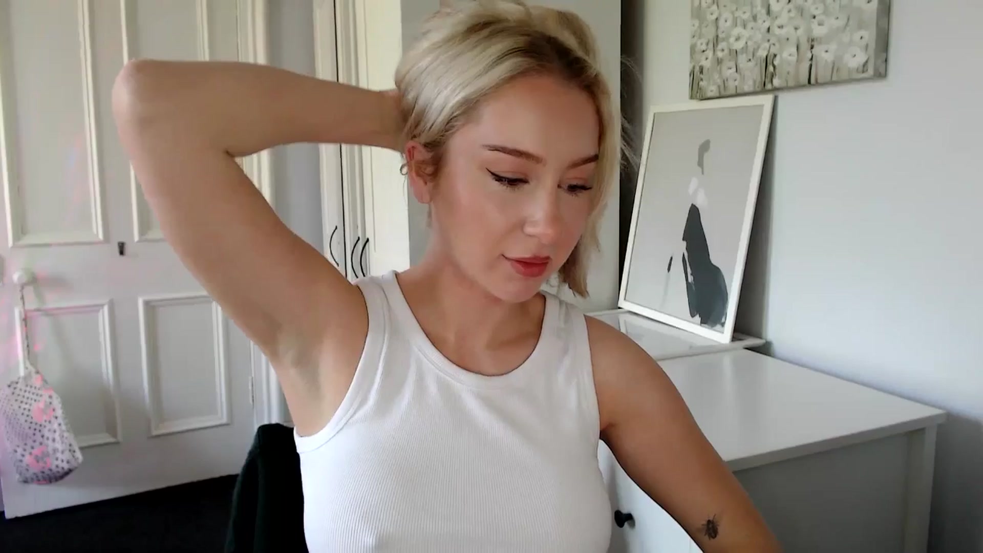 Gallery image thumbnail from British_Cutie's myfreecams stream on, 05/08/2025, 10:02 image 19 of 20