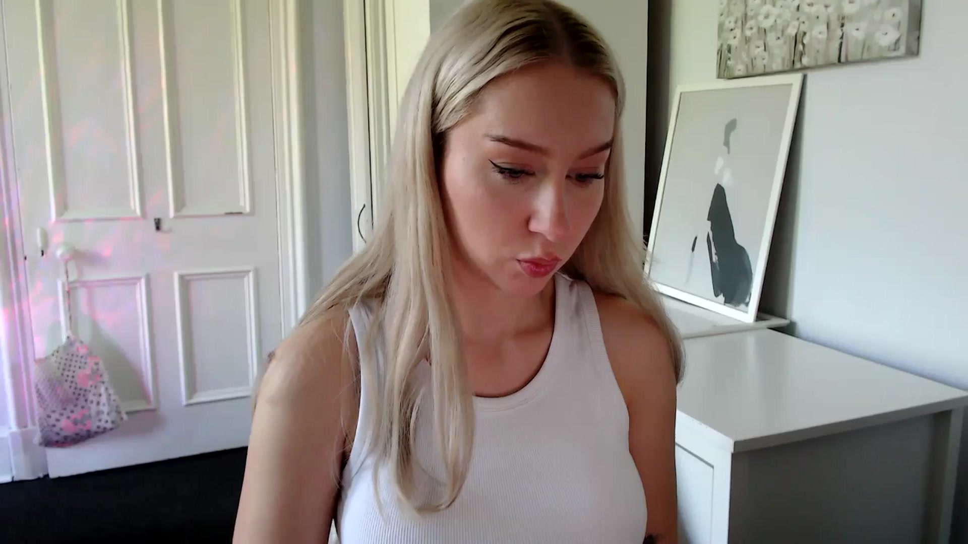 Gallery image thumbnail from British_Cutie's myfreecams stream on, 05/08/2025, 11:59 image 5 of 20