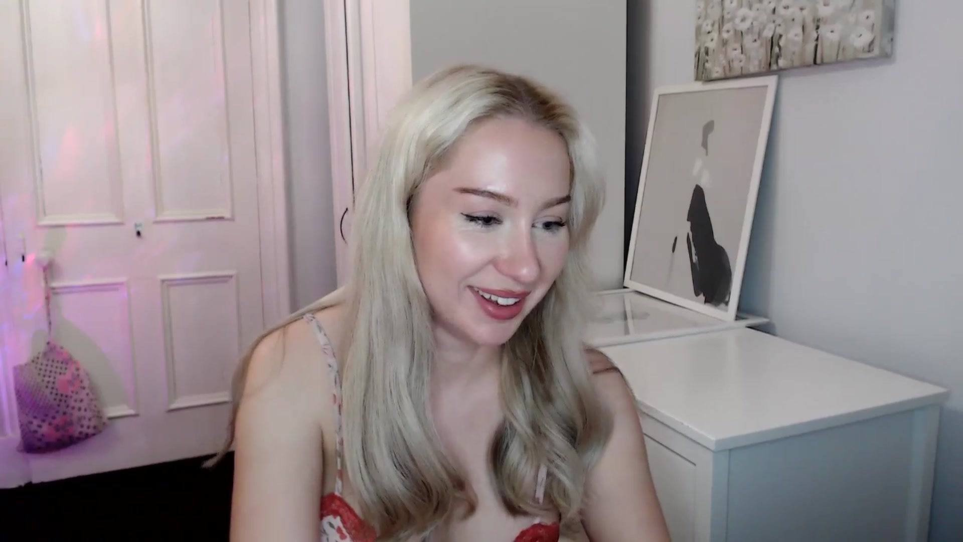 Gallery image thumbnail from British_Cutie's myfreecams stream on, 05/08/2025, 22:06 image 2 of 20