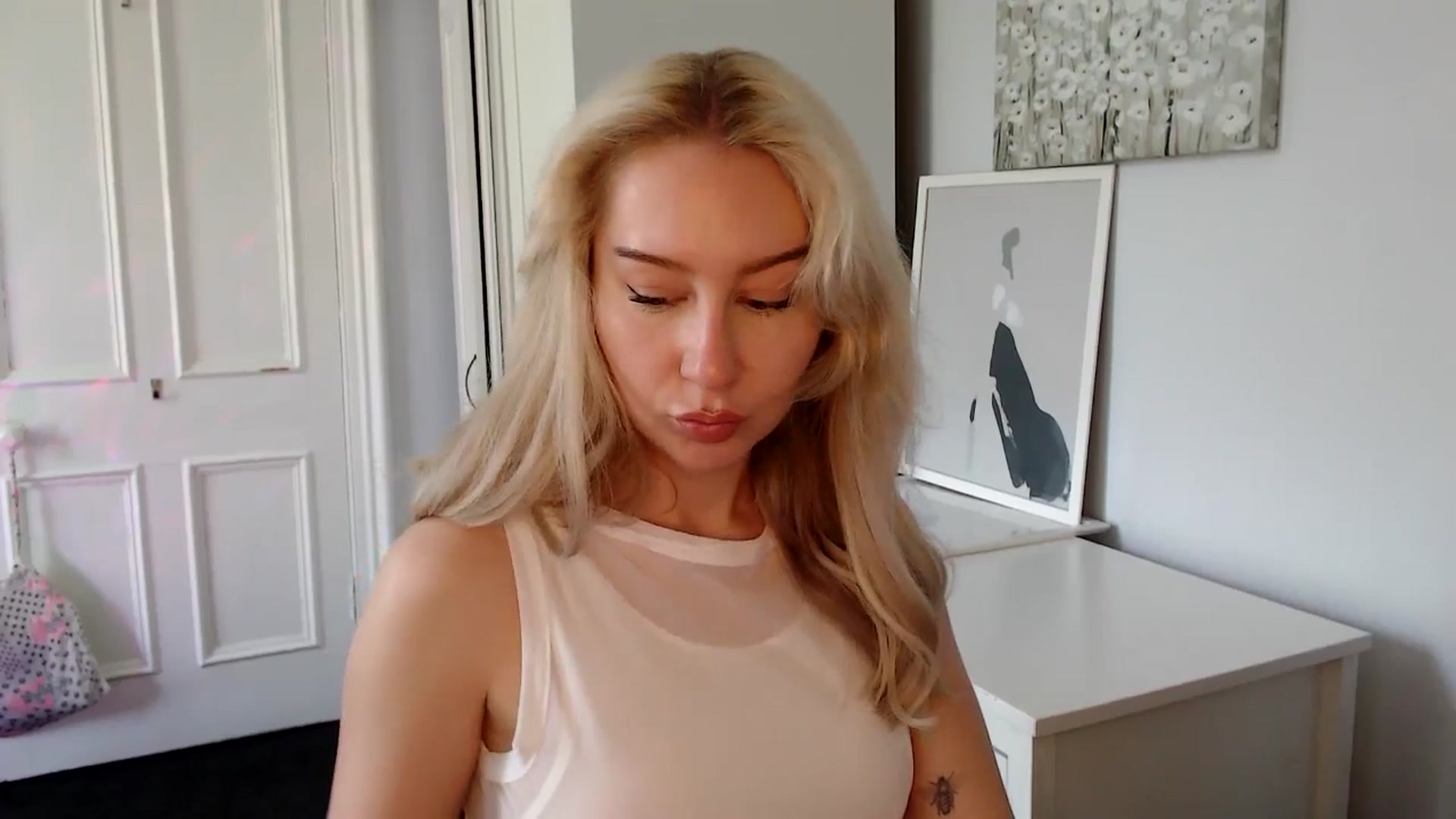 Gallery image thumbnail from British_Cutie's myfreecams stream on, 05/10/2025, 10:21 image 2 of 20