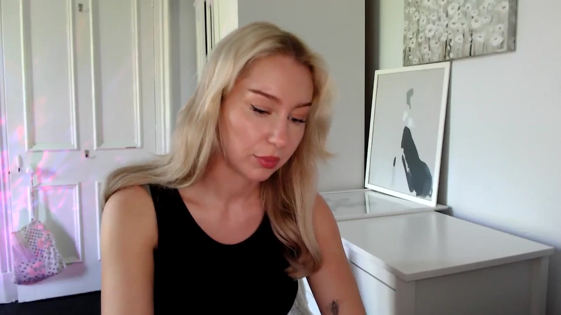 Gallery image thumbnail from British_Cutie's myfreecams stream on, 05/10/2025, 14:43 image 8 of 20