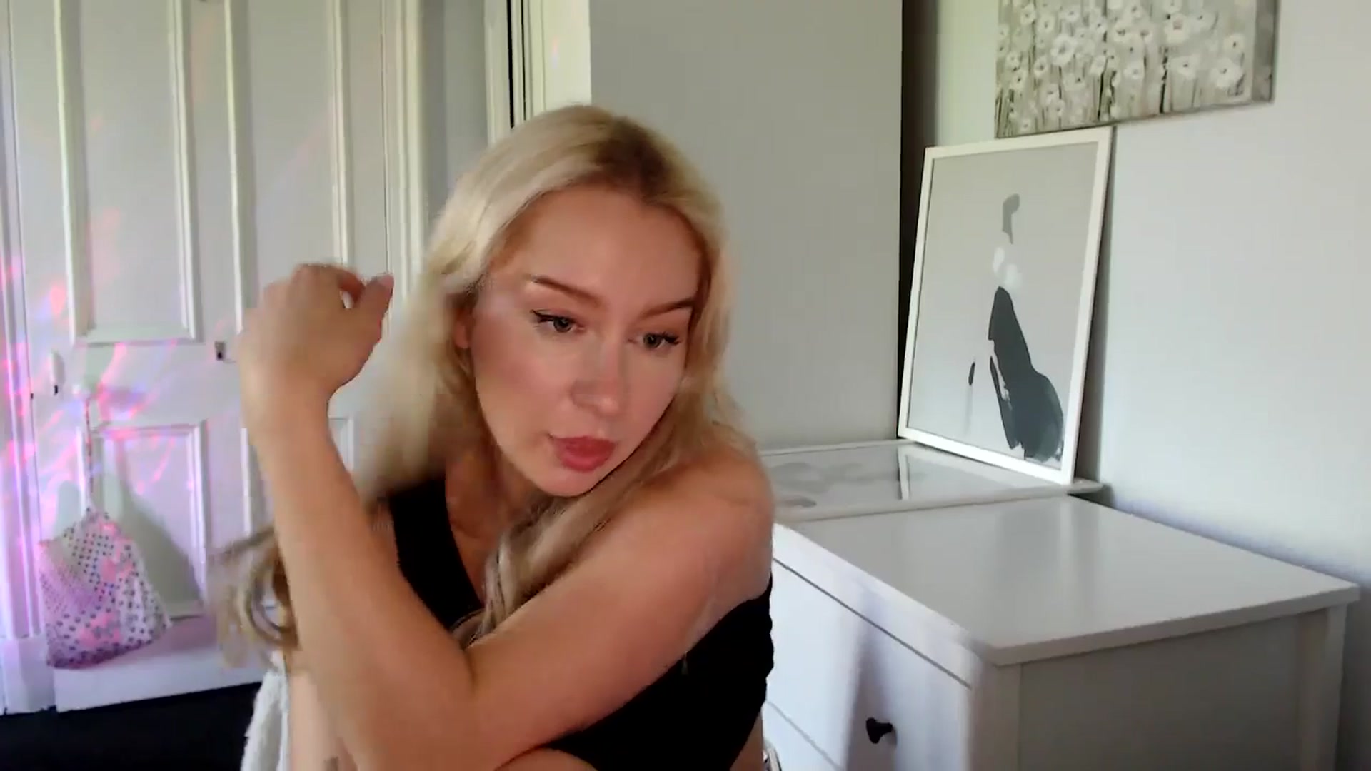 Gallery image thumbnail from British_Cutie's myfreecams stream on, 05/10/2025, 14:43 image 20 of 20