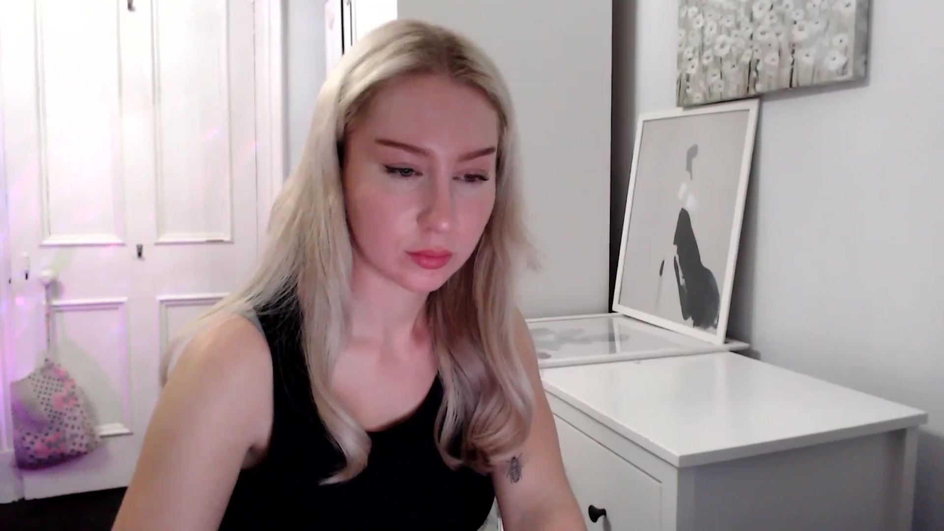 Gallery image thumbnail from British_Cutie's myfreecams stream on, 05/10/2025, 22:38 image 14 of 20