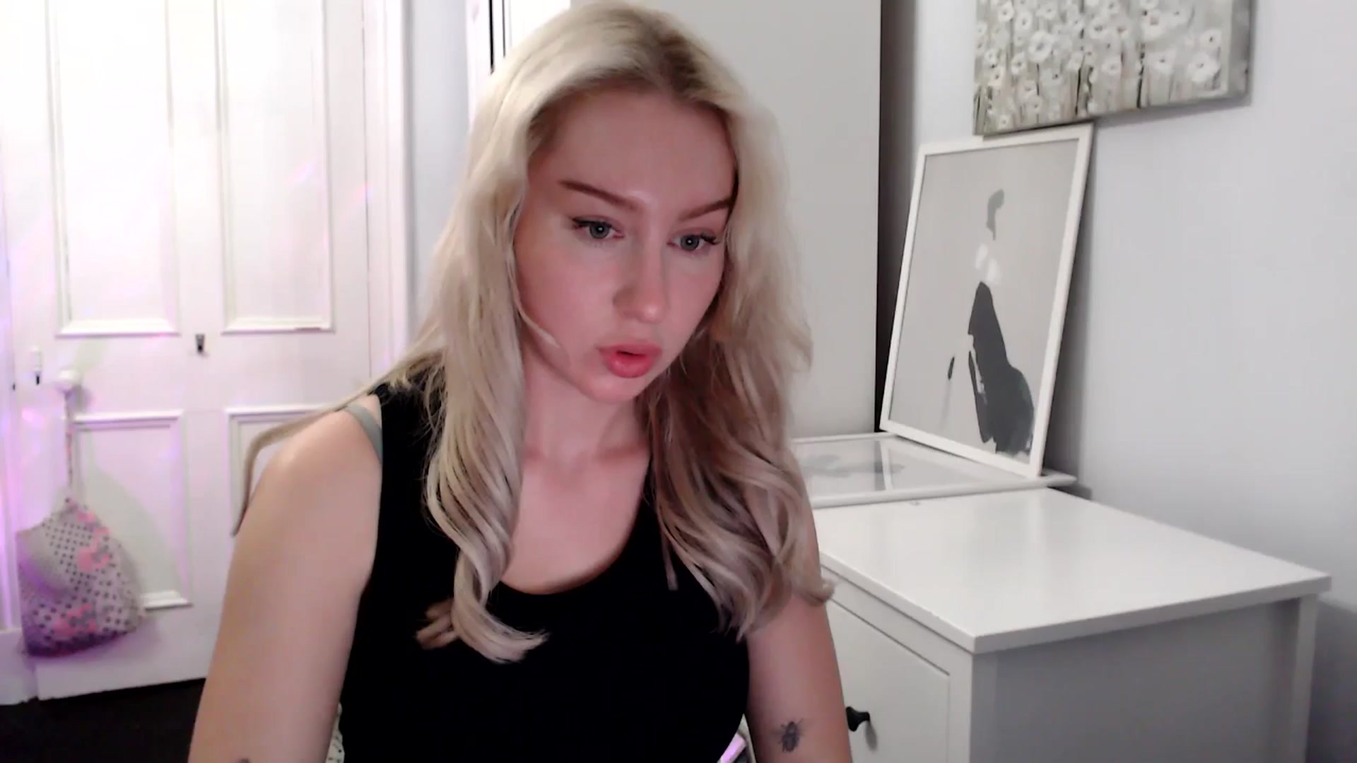 Gallery image thumbnail from British_Cutie's myfreecams stream on, 05/10/2025, 22:38 image 1 of 20