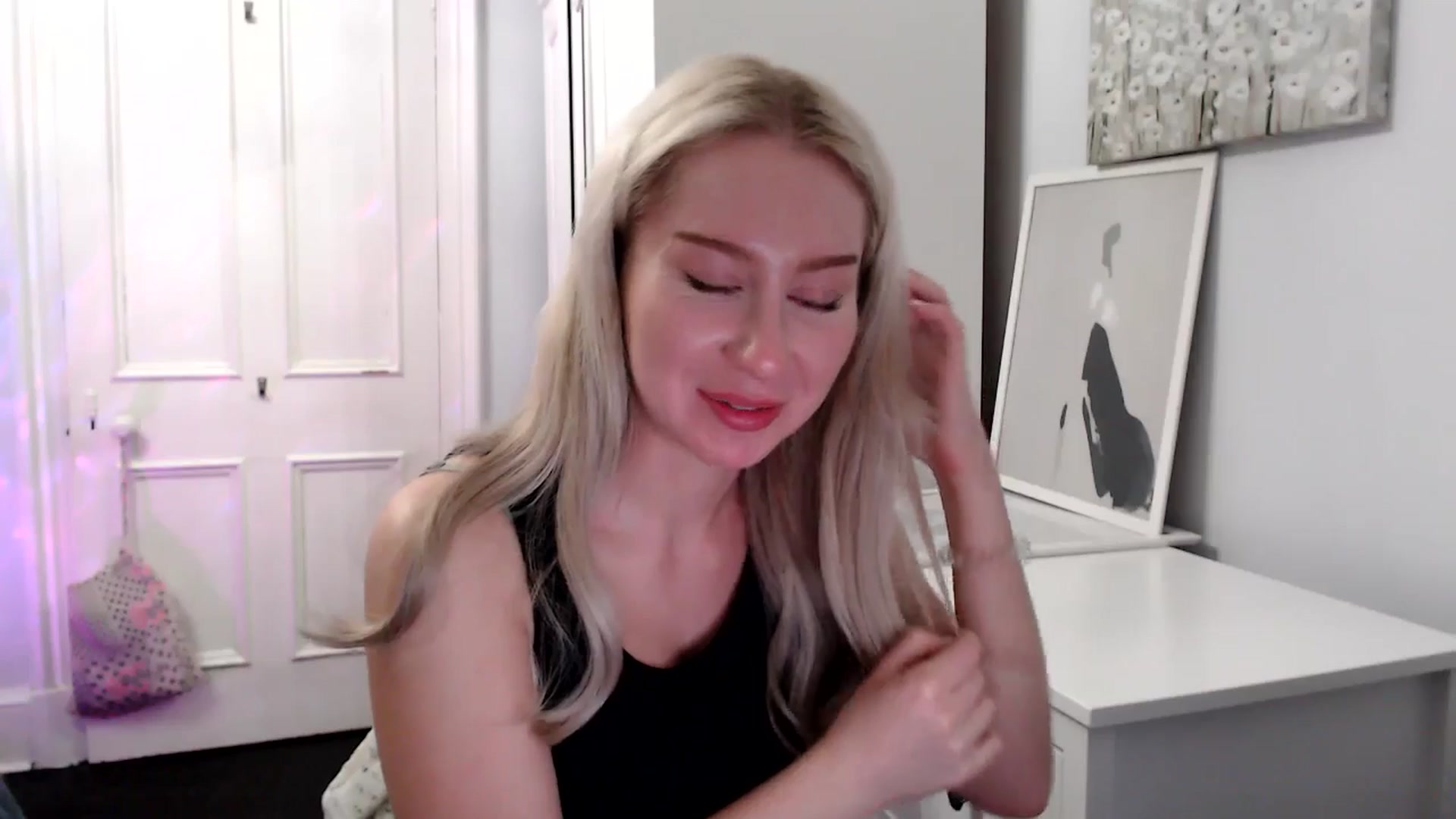 Gallery image thumbnail from British_Cutie's myfreecams stream on, 05/10/2025, 22:38 image 15 of 20