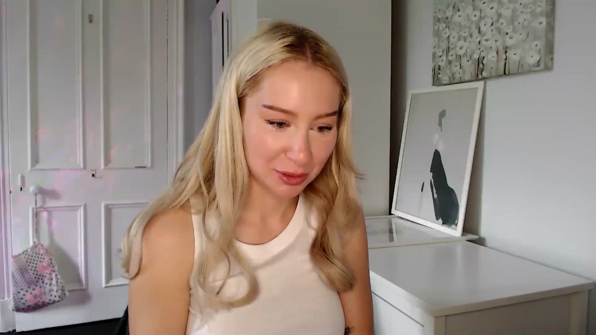 Gallery image thumbnail from British_Cutie's myfreecams stream on, 05/11/2025, 14:22 image 8 of 20