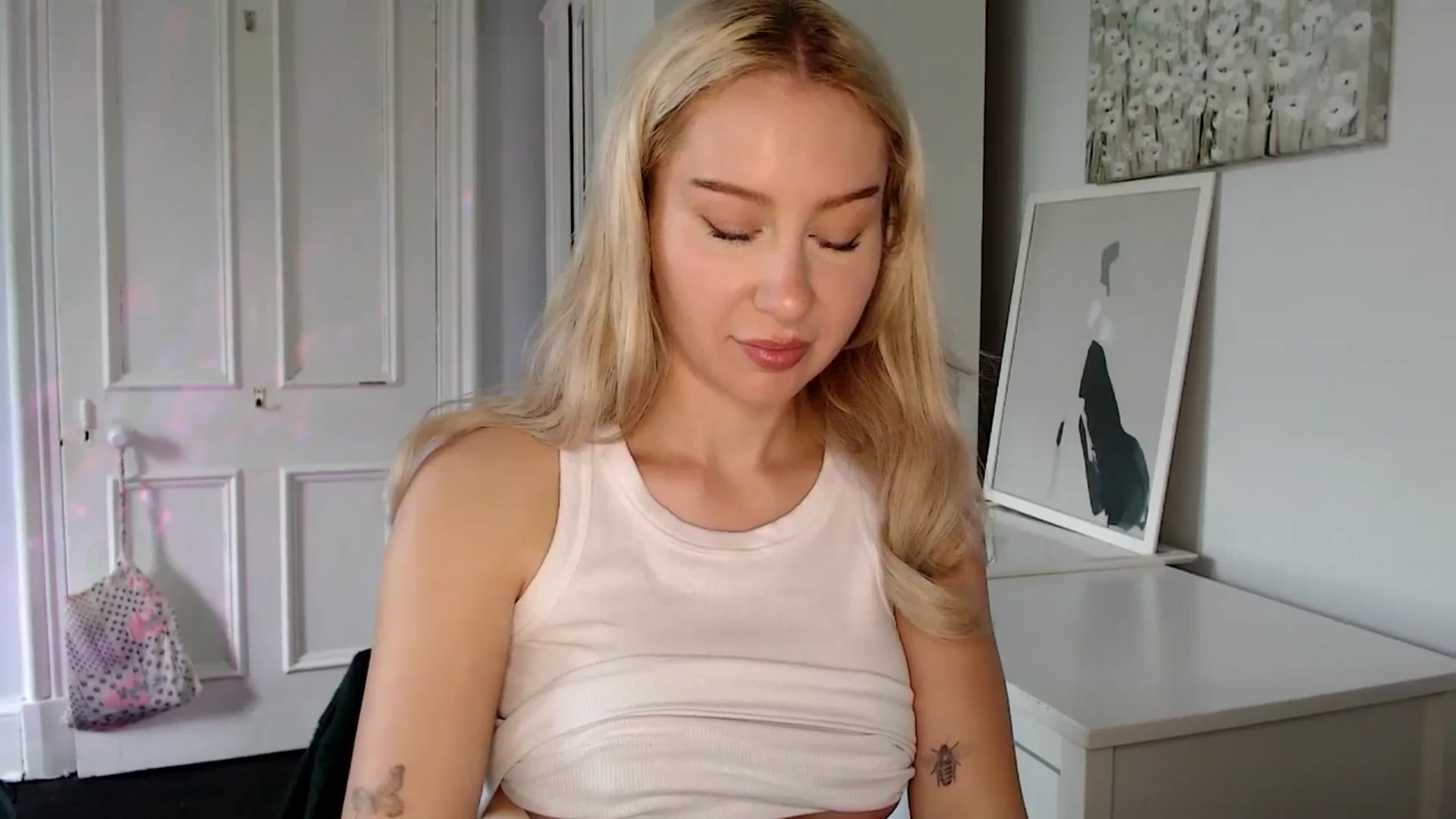 Gallery image thumbnail from British_Cutie's myfreecams stream on, 05/11/2025, 14:22 image 3 of 20