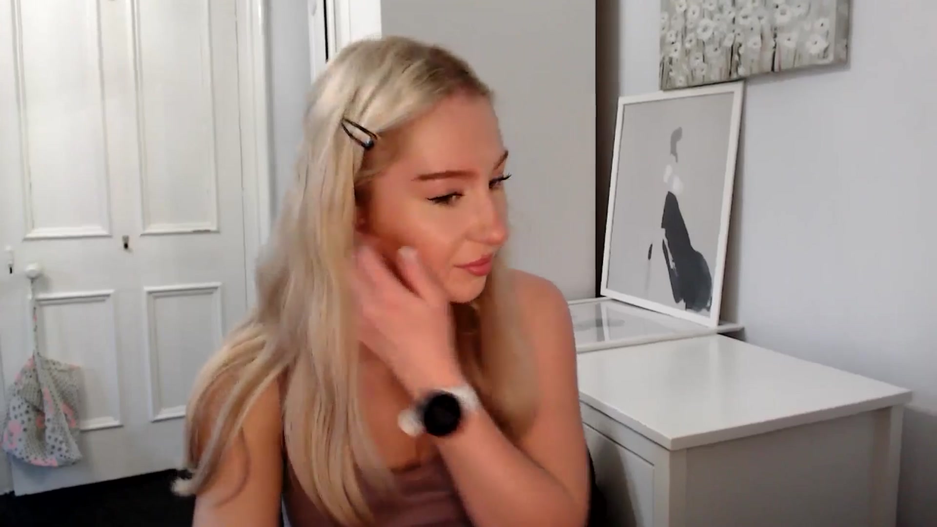Gallery image thumbnail from British_Cutie's myfreecams stream on, 05/12/2025, 20:08 image 9 of 20