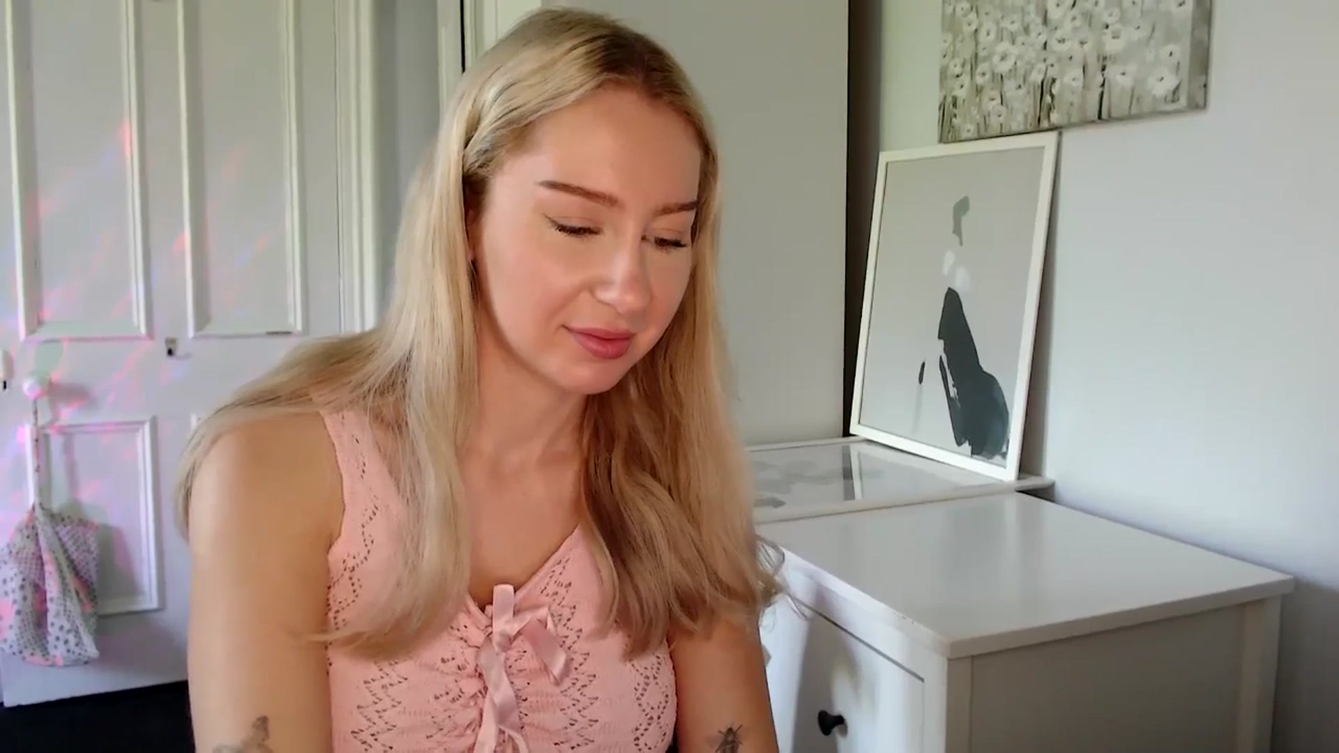 Gallery image thumbnail from British_Cutie's myfreecams stream on, 05/13/2025, 12:32 image 18 of 20