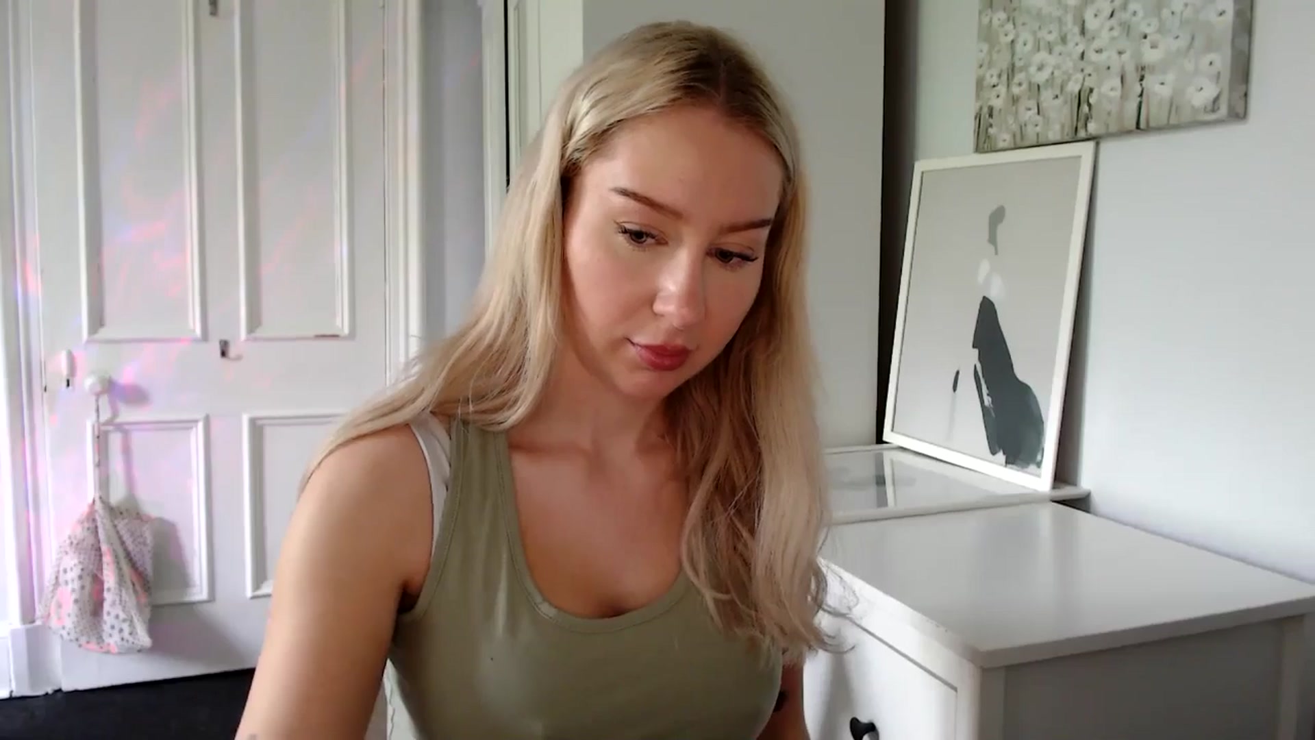 Gallery image thumbnail from British_Cutie's myfreecams stream on, 05/13/2025, 14:29 image 20 of 20