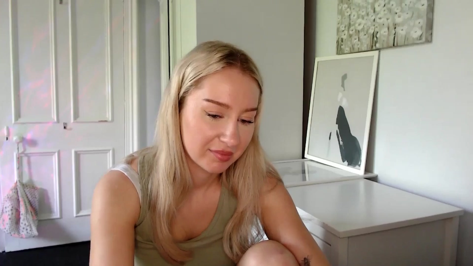Gallery image thumbnail from British_Cutie's myfreecams stream on, 05/13/2025, 15:05 image 8 of 20