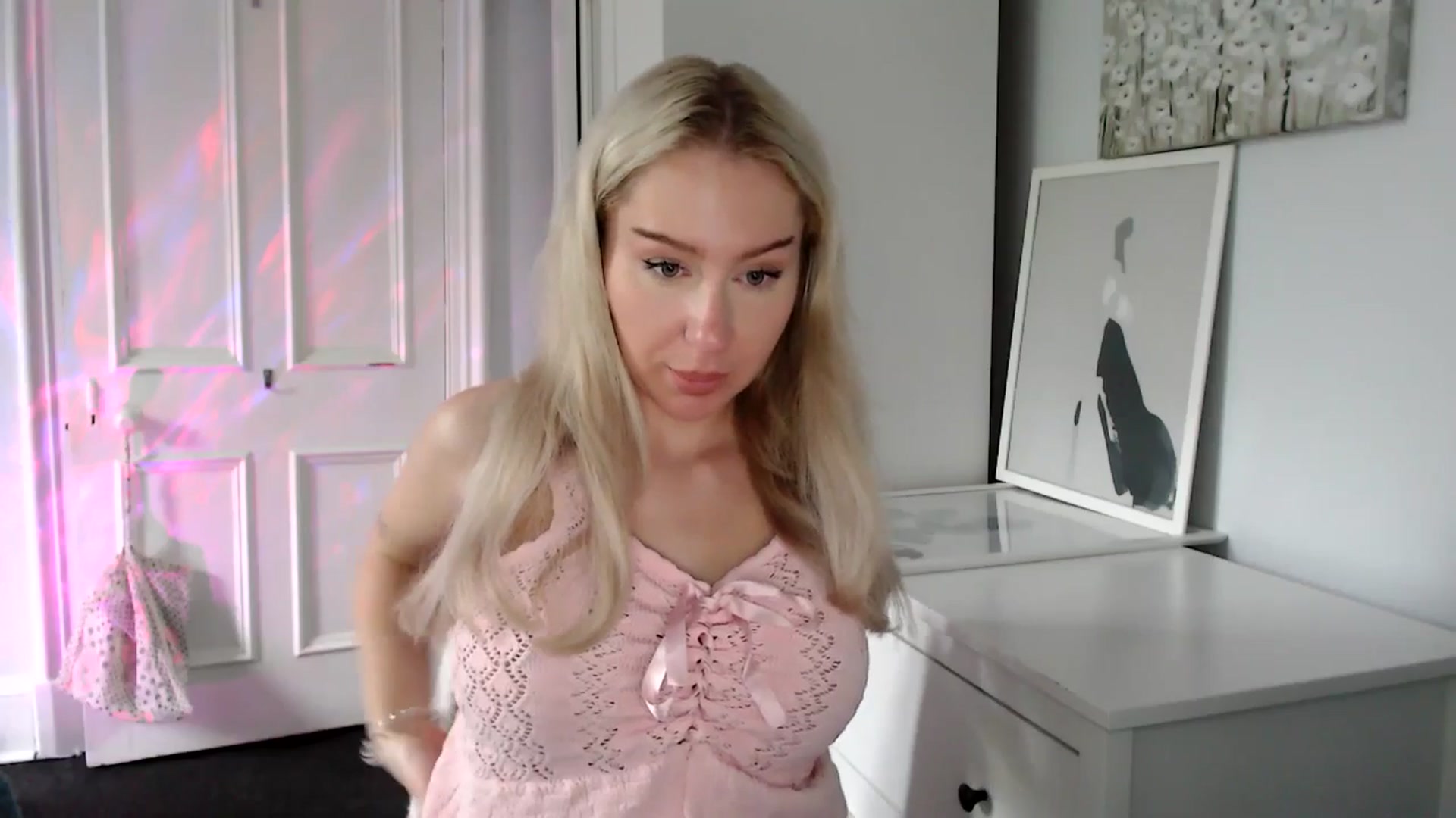 Gallery image thumbnail from British_Cutie's myfreecams stream on, 05/13/2025, 18:28 image 2 of 20