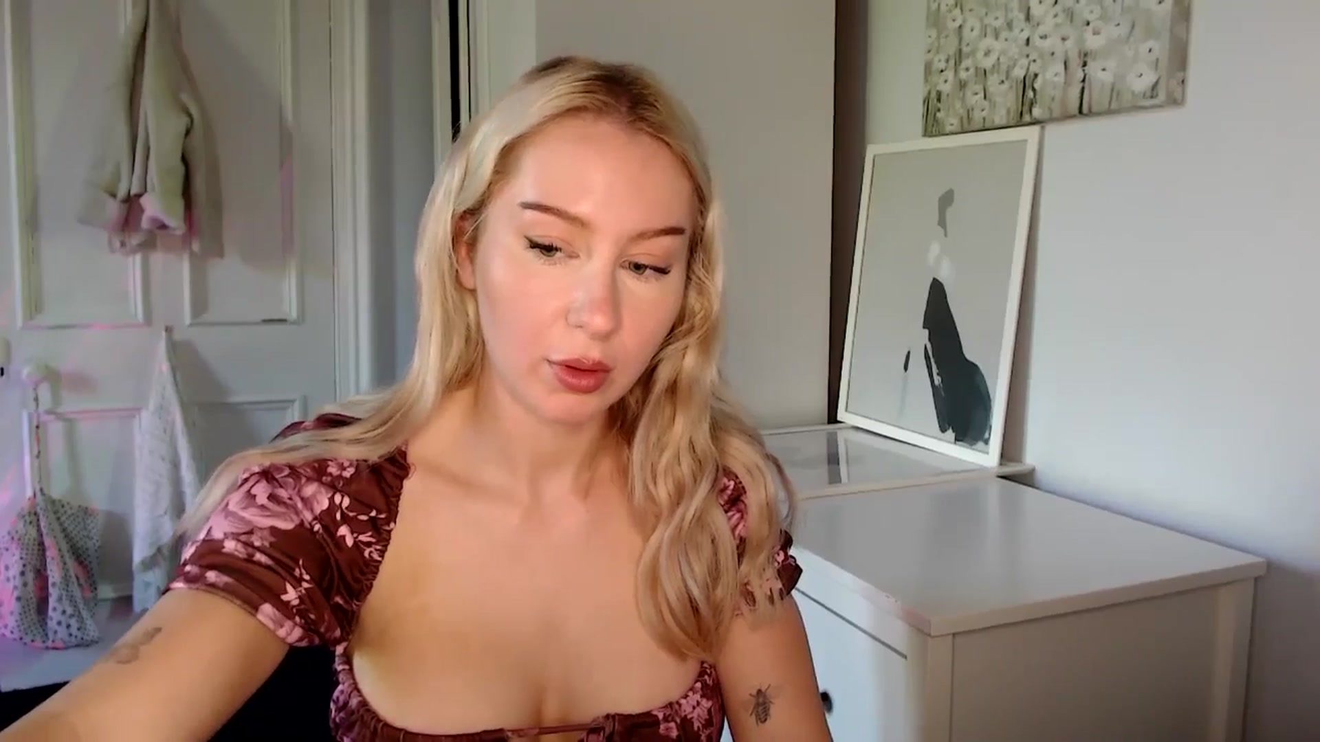 Gallery image thumbnail from British_Cutie's myfreecams stream on, 05/14/2025, 16:30 image 4 of 20