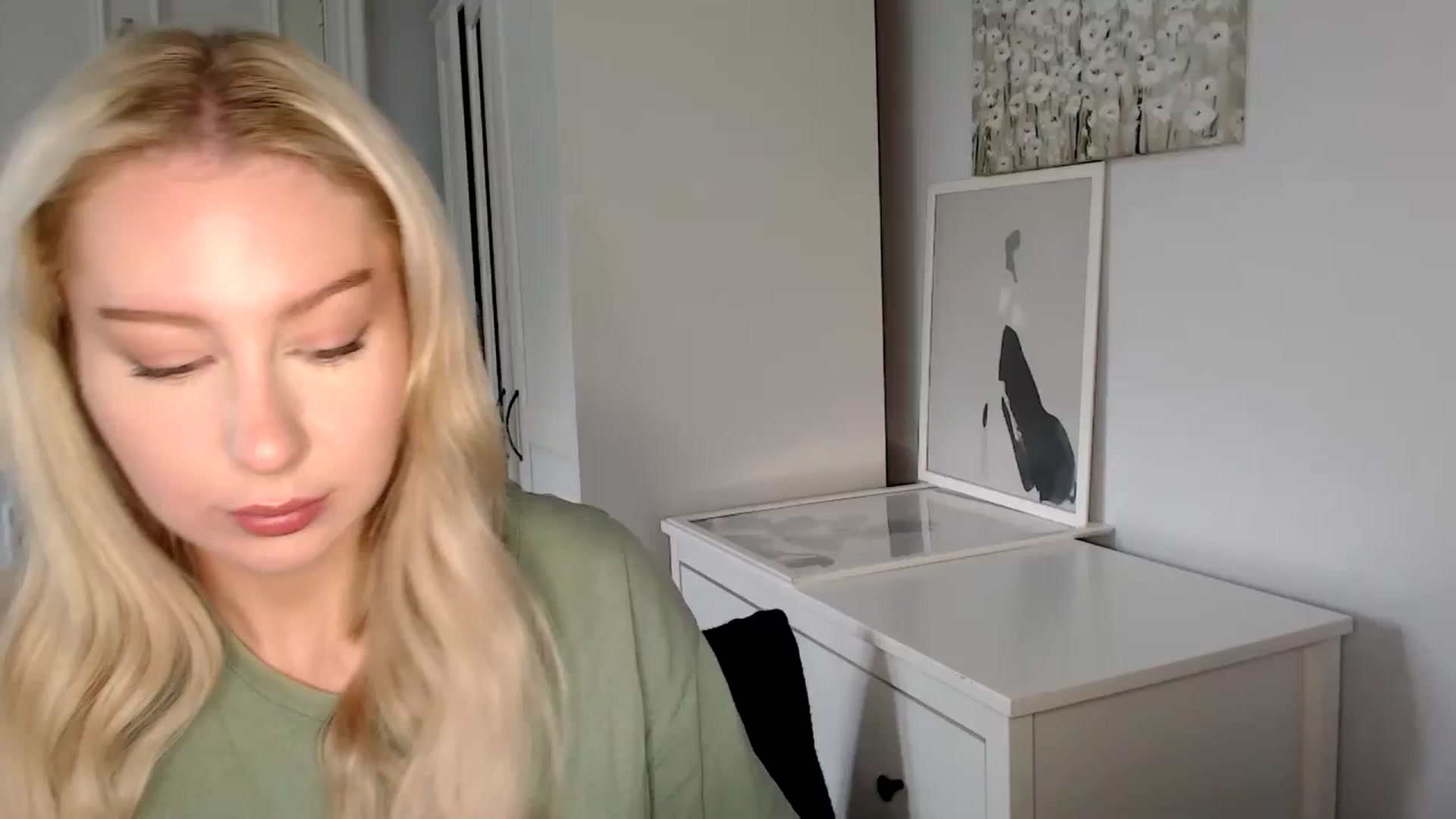 Gallery image thumbnail from British_Cutie's myfreecams stream on, 05/19/2025, 08:36 image 1 of 20