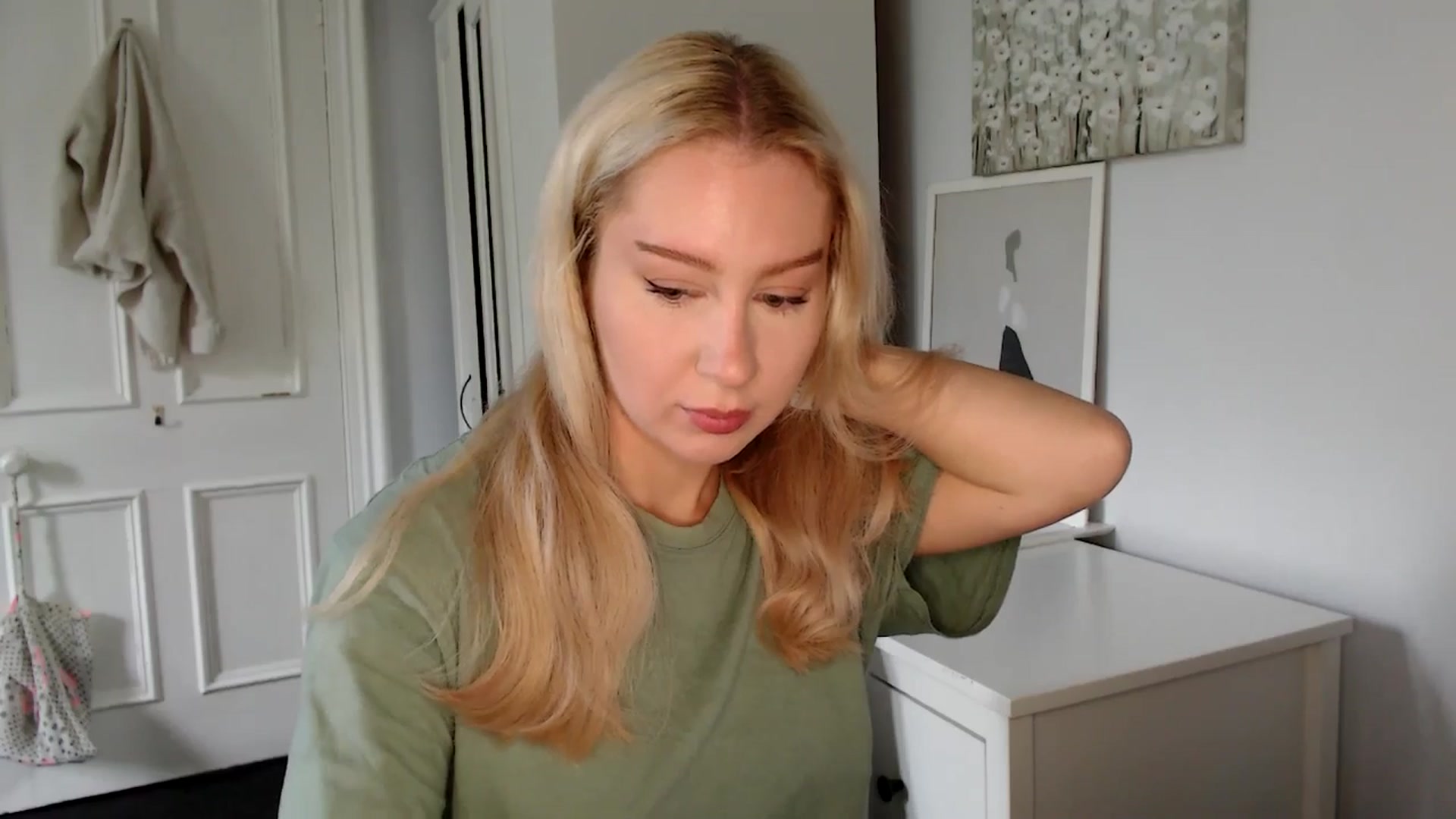 Gallery image thumbnail from British_Cutie's myfreecams stream on, 05/19/2025, 08:36 image 4 of 20
