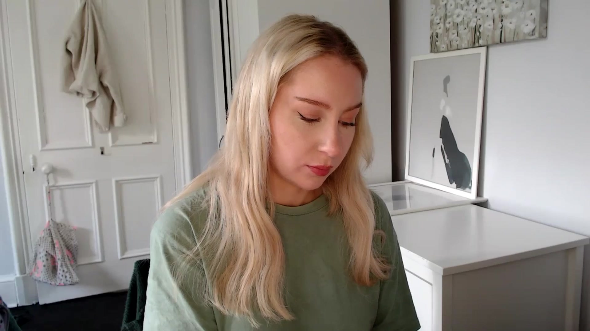 Gallery image thumbnail from British_Cutie's myfreecams stream on, 05/19/2025, 08:36 image 7 of 20