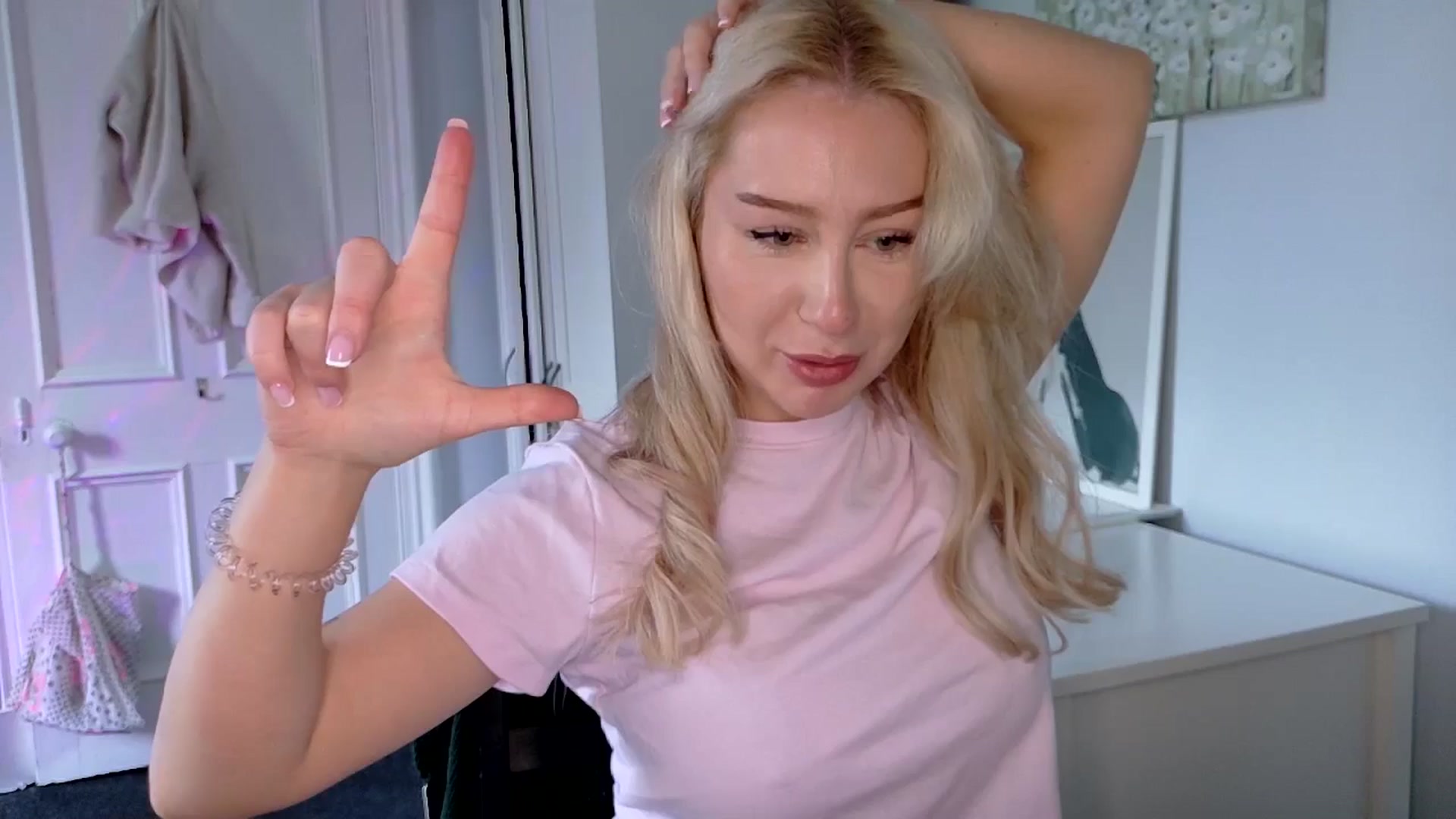 Gallery image thumbnail from British_Cutie's myfreecams stream on, 05/20/2025, 15:16 image 17 of 20