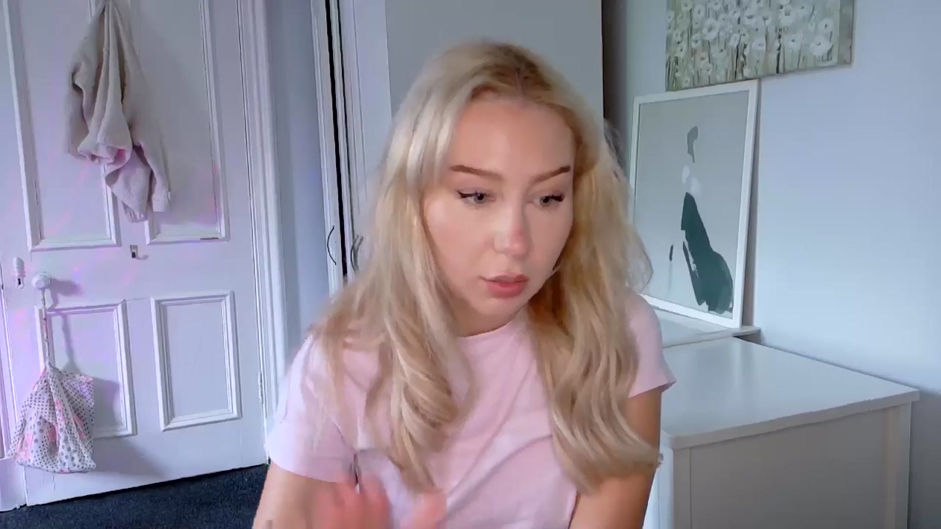 Gallery image thumbnail from British_Cutie's myfreecams stream on, 05/20/2025, 15:16 image 19 of 20