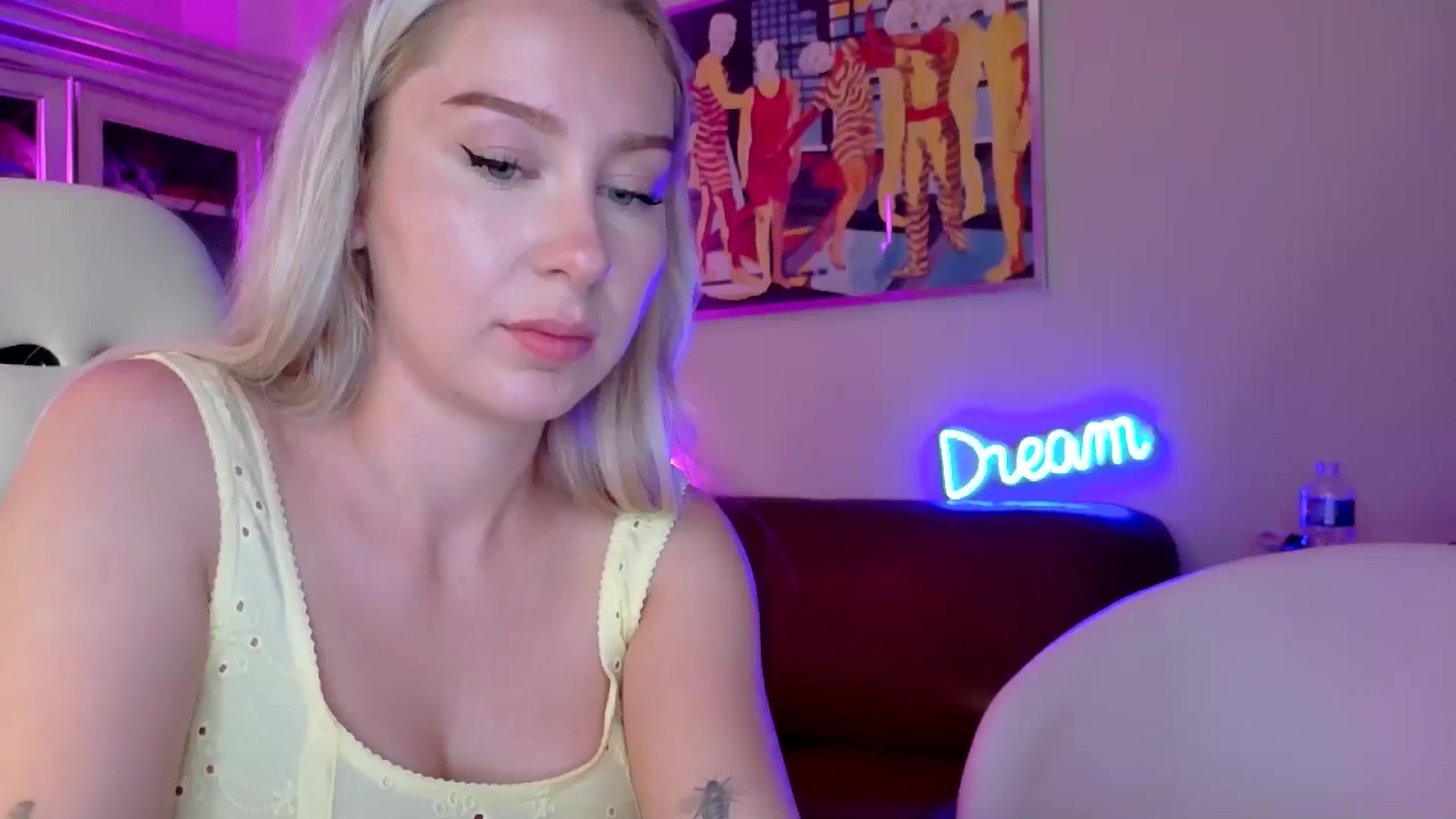 Gallery image thumbnail from British_Cutie's myfreecams stream on, 05/21/2025, 20:36 image 17 of 20