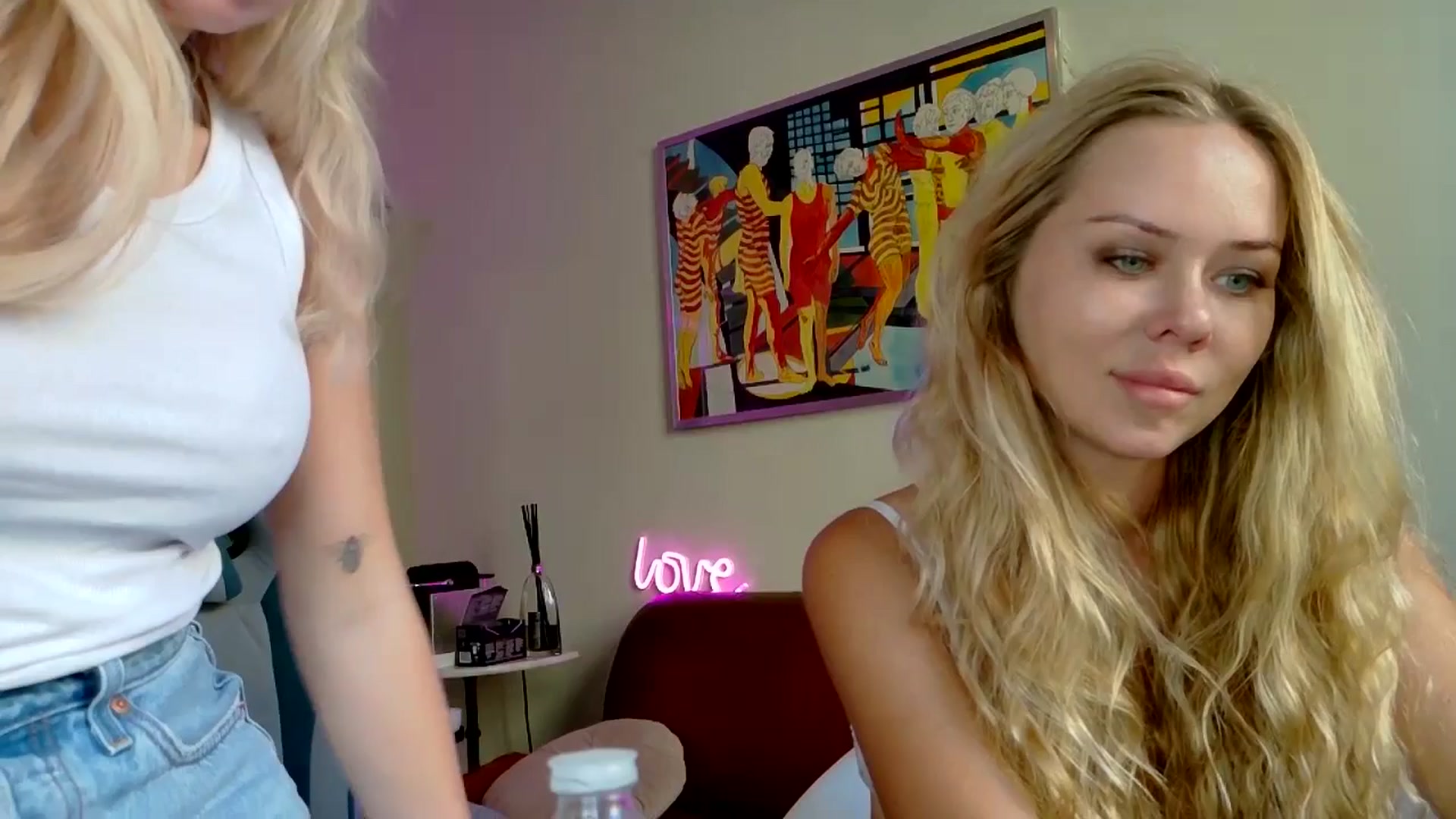 Gallery image thumbnail from British_Cutie's myfreecams stream on, 05/25/2025, 09:28 image 1 of 20