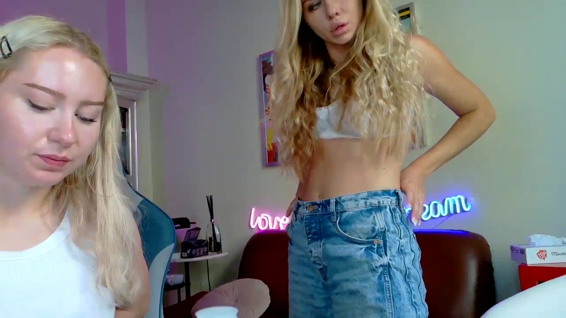 Gallery image thumbnail from British_Cutie's myfreecams stream on, 05/25/2025, 09:28 image 7 of 20