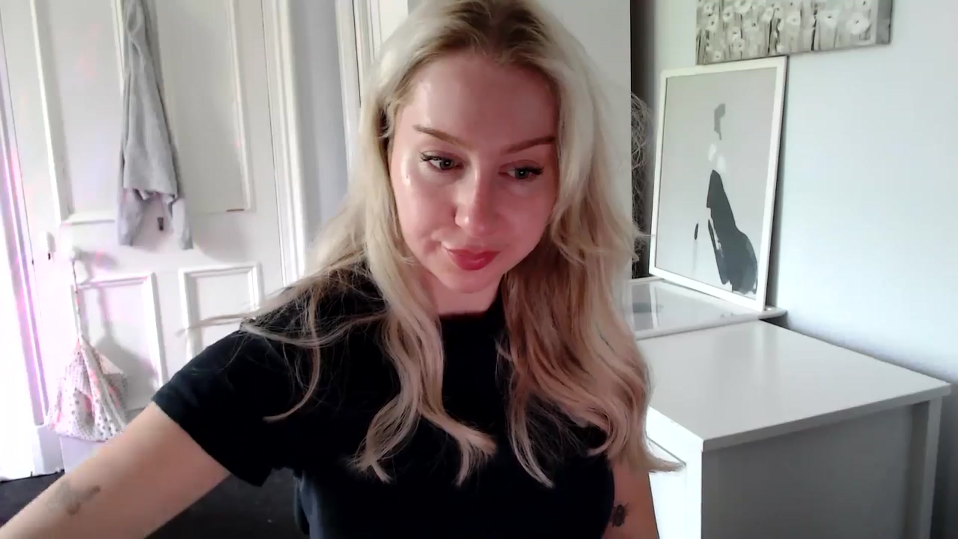 Gallery image thumbnail from British_Cutie's myfreecams stream on, 05/28/2025, 16:06 image 2 of 20