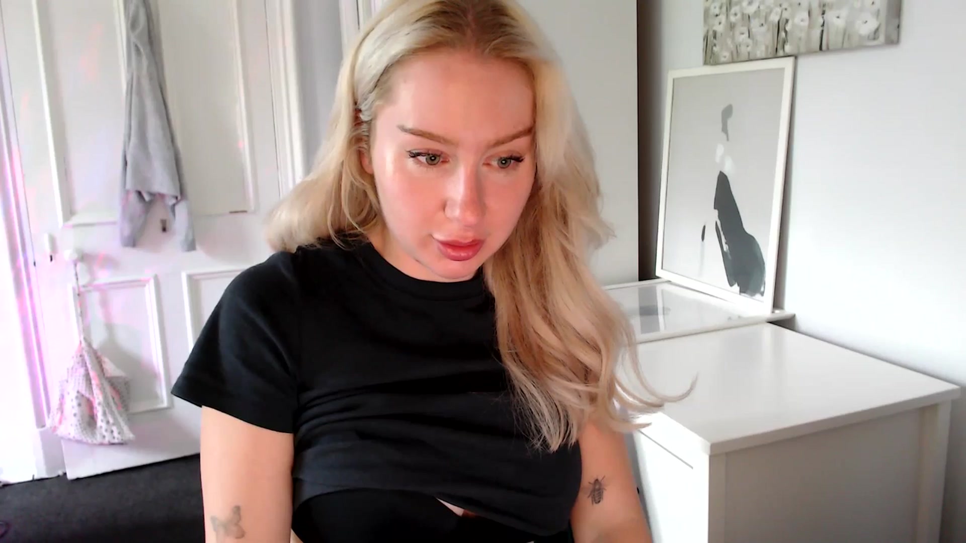 Gallery image thumbnail from British_Cutie's myfreecams stream on, 05/28/2025, 16:06 image 12 of 20