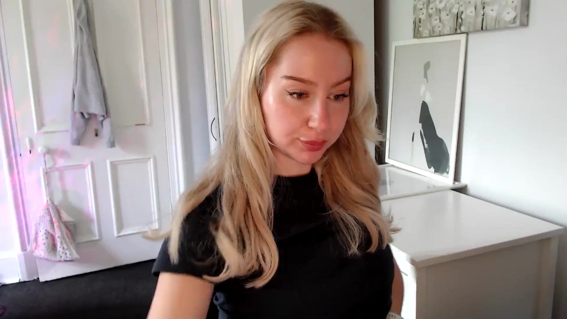 Gallery image thumbnail from British_Cutie's myfreecams stream on, 05/28/2025, 16:06 image 17 of 20