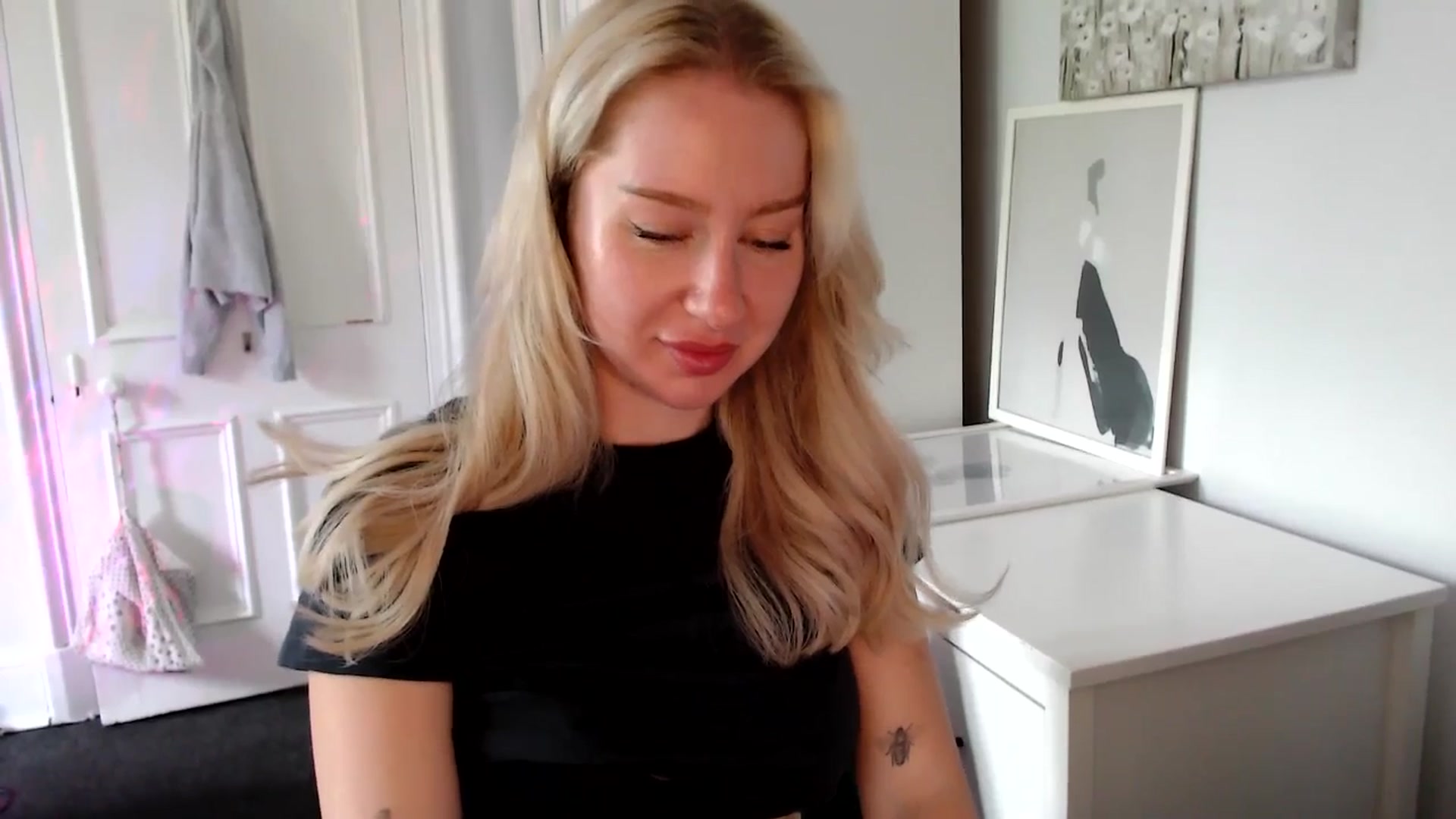 Gallery image thumbnail from British_Cutie's myfreecams stream on, 05/28/2025, 16:06 image 13 of 20