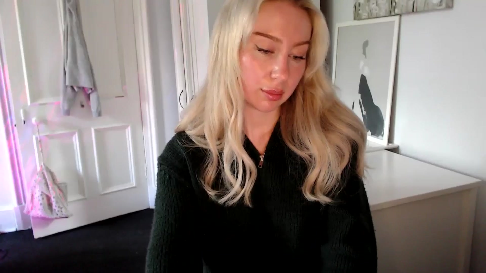 Gallery image thumbnail from British_Cutie's myfreecams stream on, 05/28/2025, 17:08 image 16 of 20